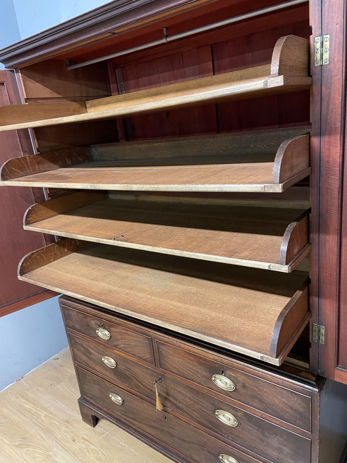 Georgian Flame Mahogany Linen Press Of Small Proportions photo 975.0