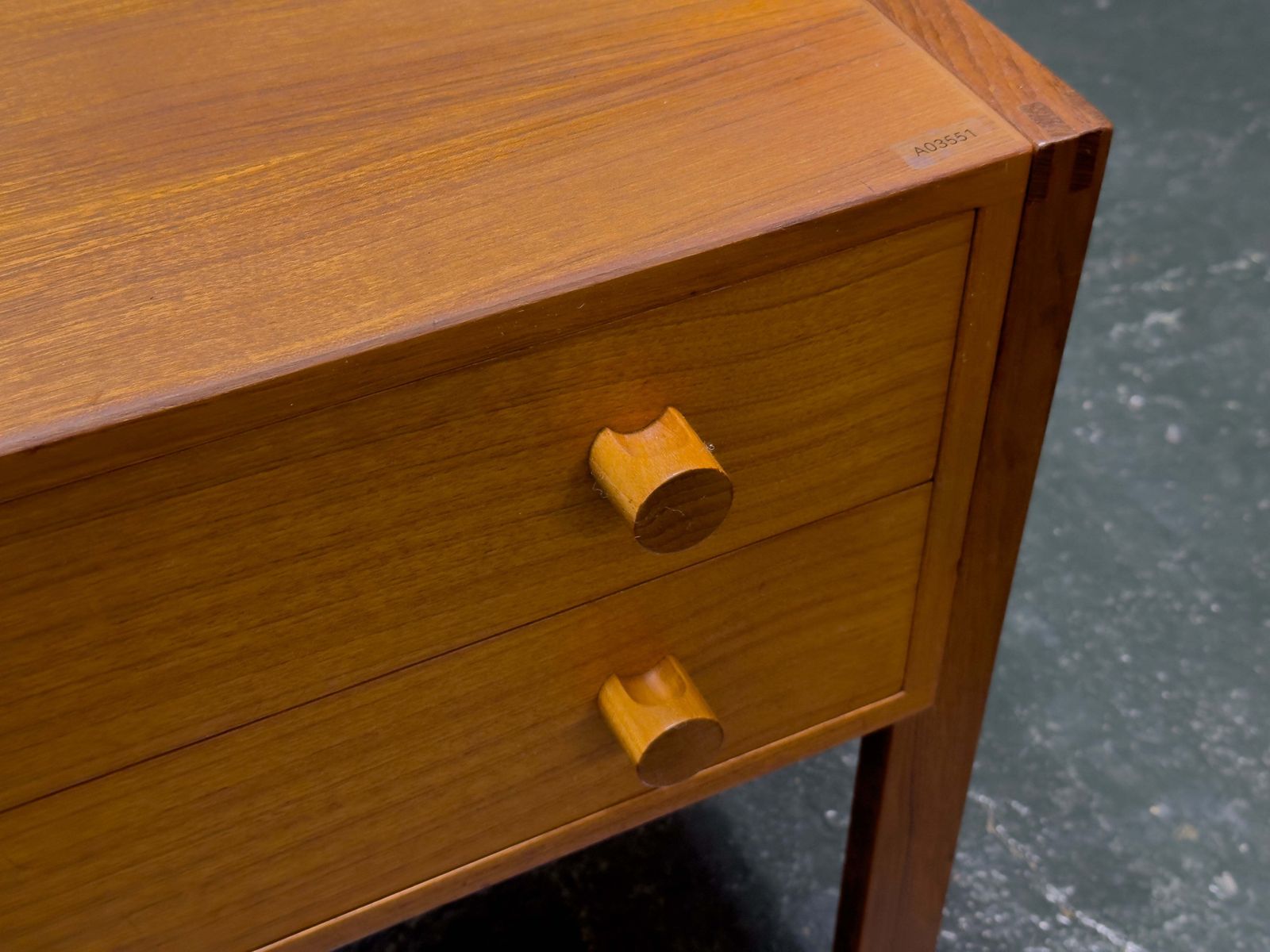 photo buy Aksel Kjersgaard Low Oak Drawers