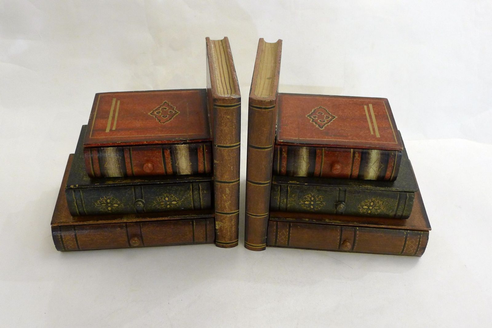 Wood Bookends With Secret Boxes In Trompe L'oeil Of Stacked Books, 1980s, Set Of 2