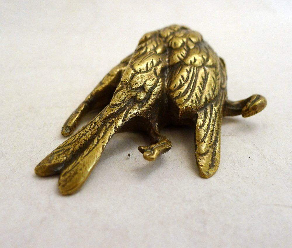Small Paperweight Sculpture Of A Dead Bird In Gilt Bronze Or Brass, Early 20th Century photo 120.0