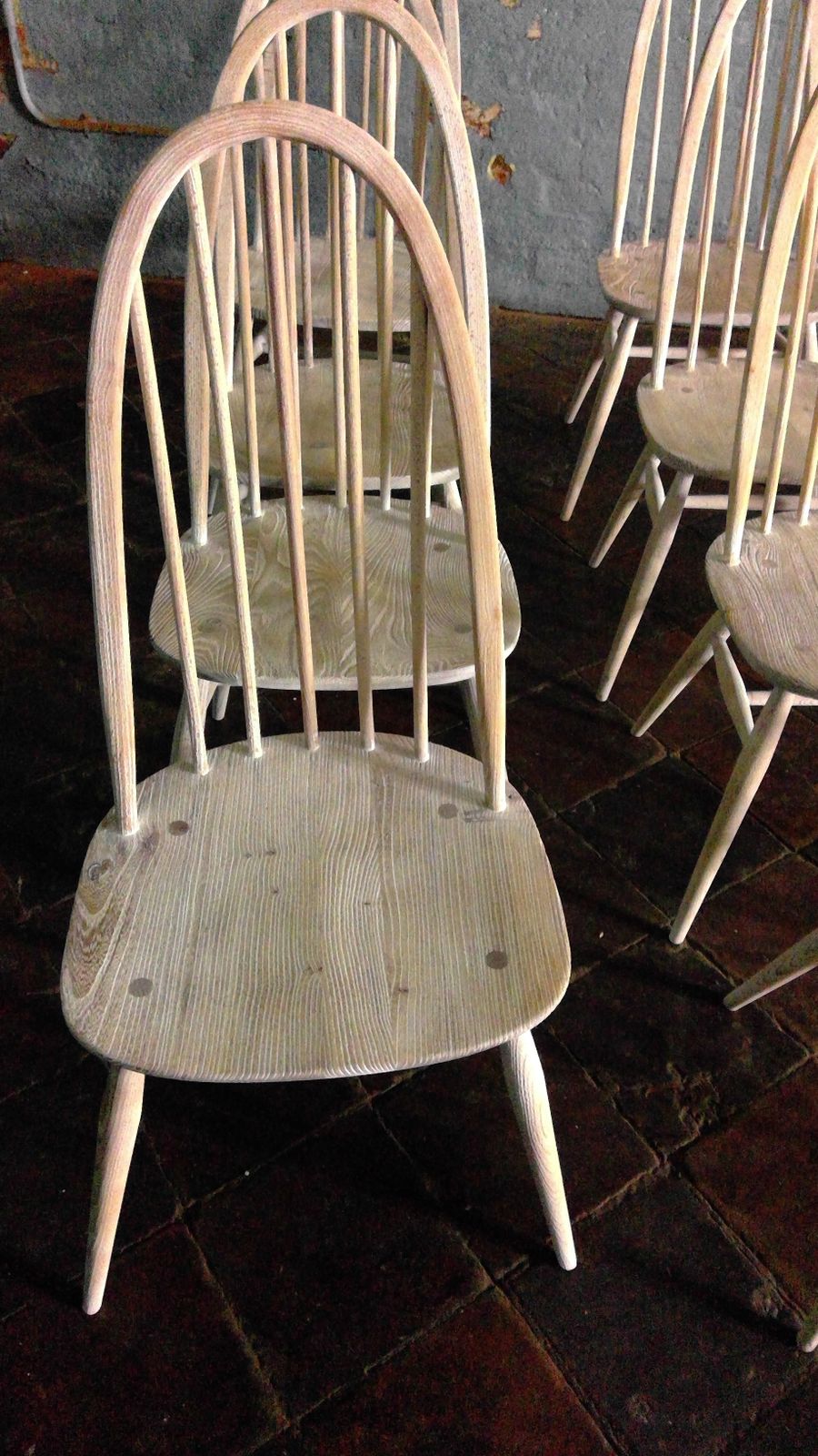 A Good Set Of 6 Ercol Limed Elm Windsor Hooped Back Stick Chairs photo furniture