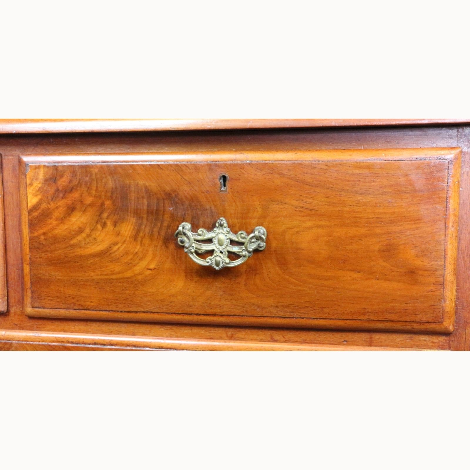 A Victorian Mahogany Two Over Two Chest Of Drawers Raised On Bun Feet photo vinterior