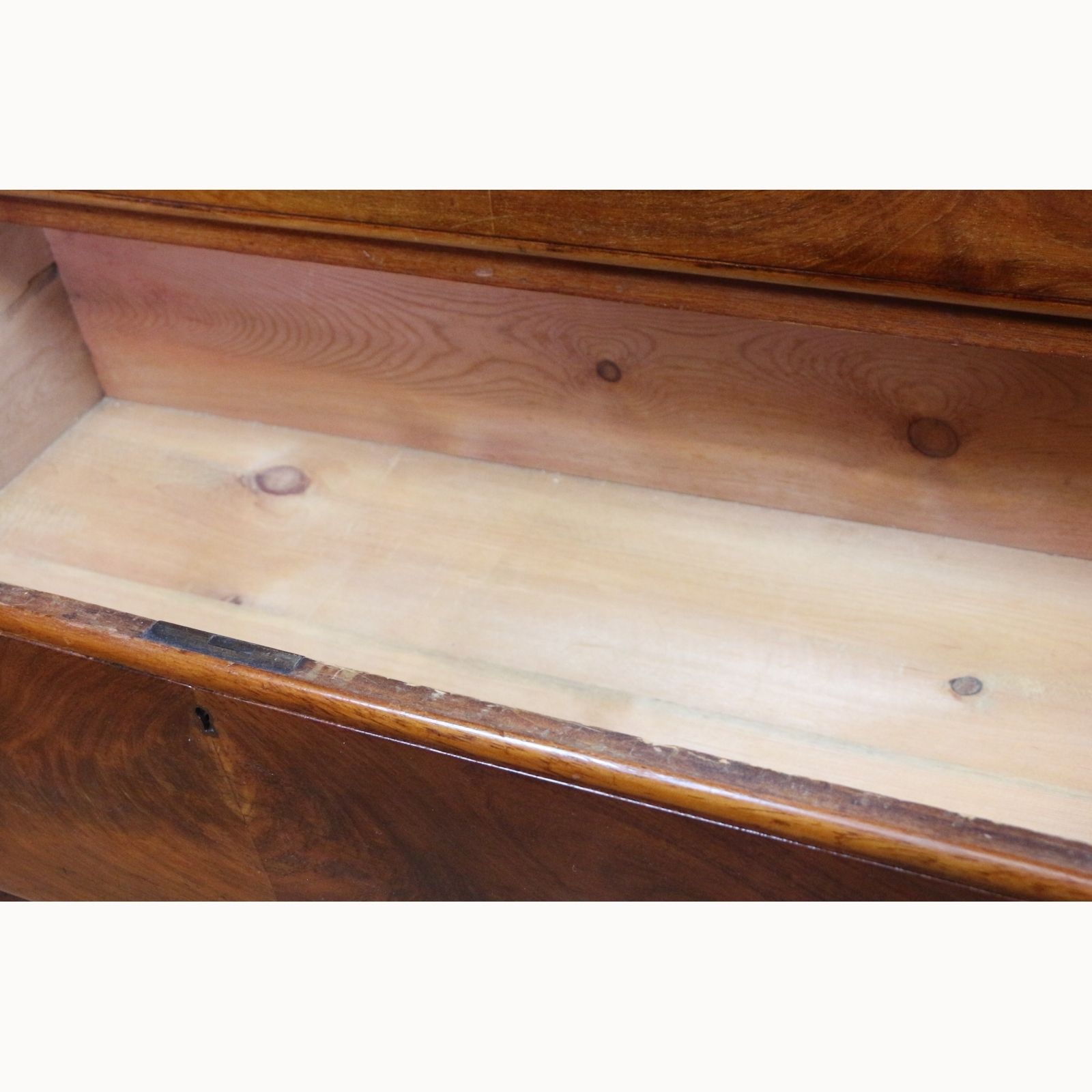 A Victorian Mahogany Two Over Two Chest Of Drawers Raised On Bun Feet photo vintage