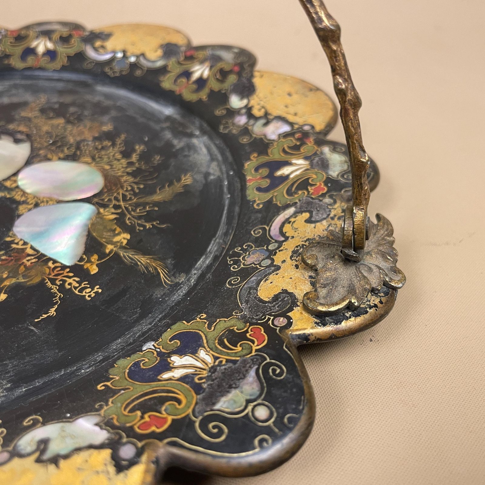 Victorian Papier Mâché Tray Mother Of Pearl Black Gold Floral Metal Handle Scalloped Edge Display Piece photo 85.0
