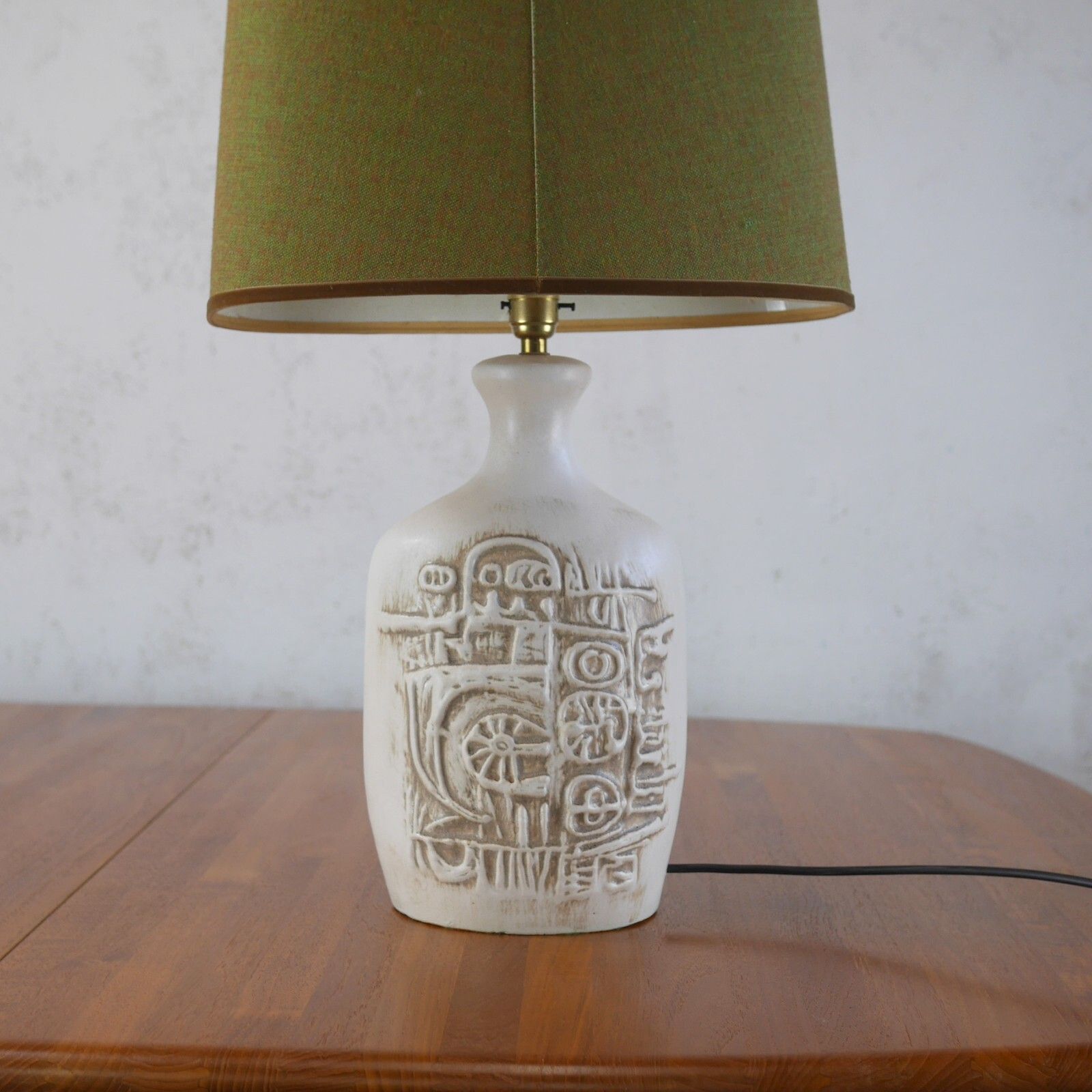 photo vinterior Vintage Mid Century Abstract Brutalist Studio Pottery Lamp Shade #102729