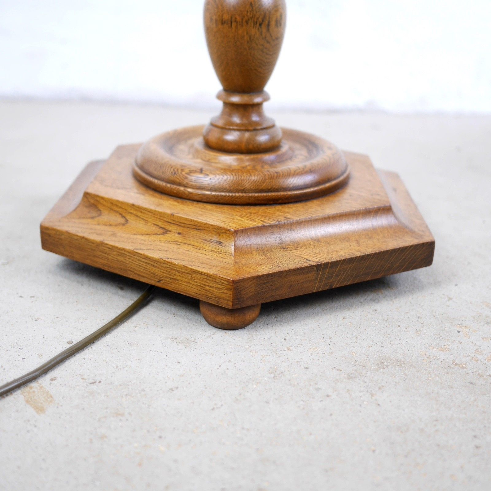 Lighting Tall Antique Wooden Warm Elm Standard Floor Lamp Light Heals Style Deco #103142 photo