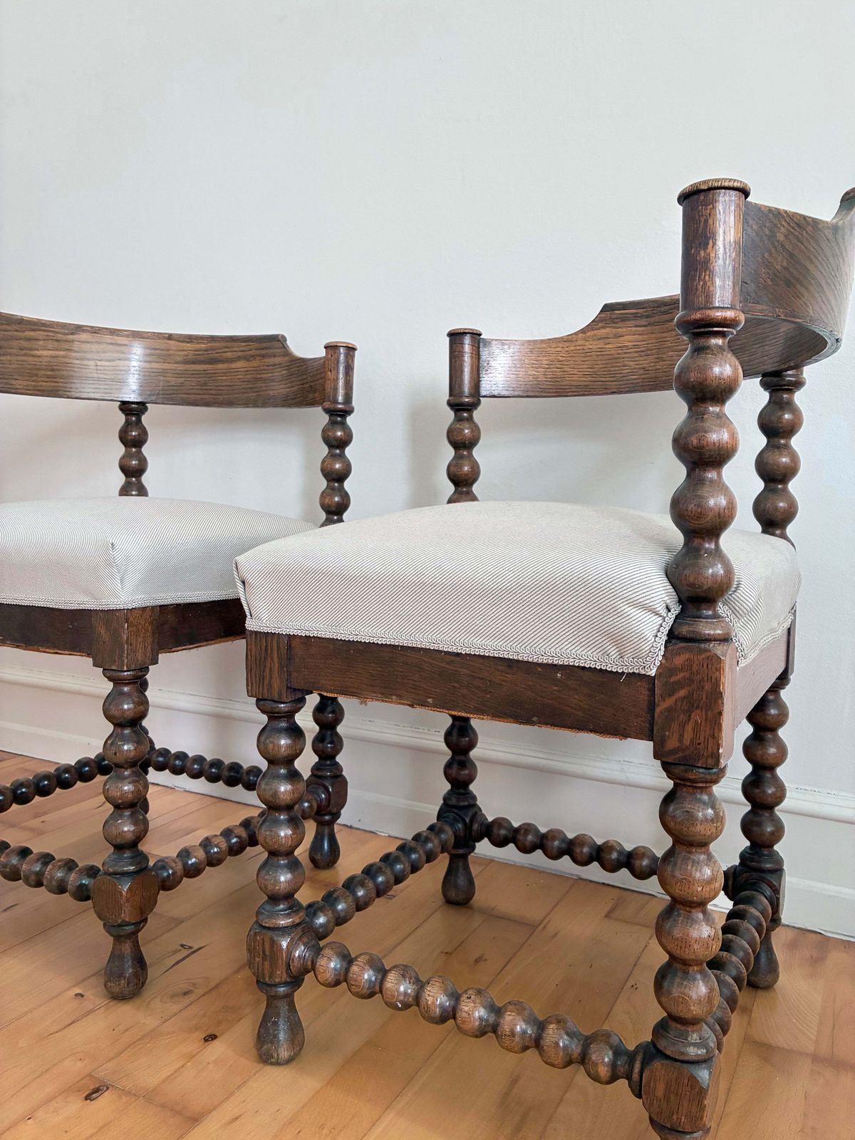 1690.0 Pair Of Antique Edwardian Bobbin Corner Chairs, English 1900 photo