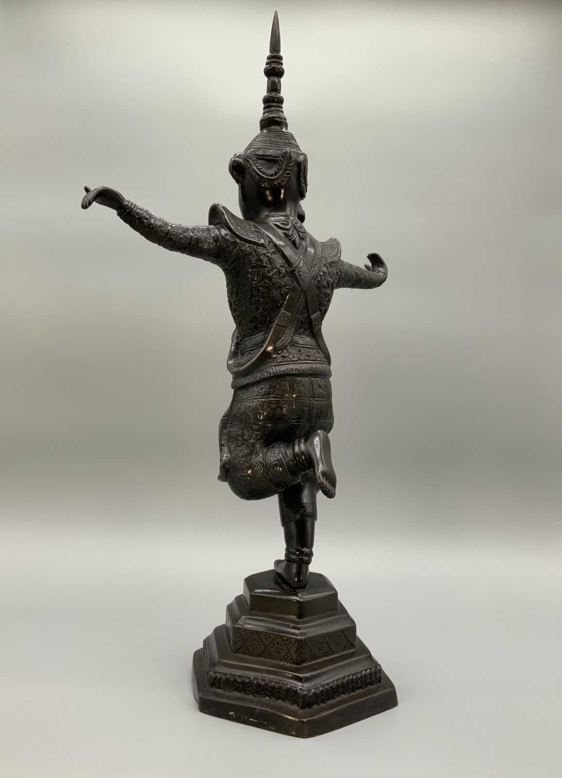 Large Bronze Sculpture Court Dancer Statue From The Applied Arts School Bien Hoa photo vinterior