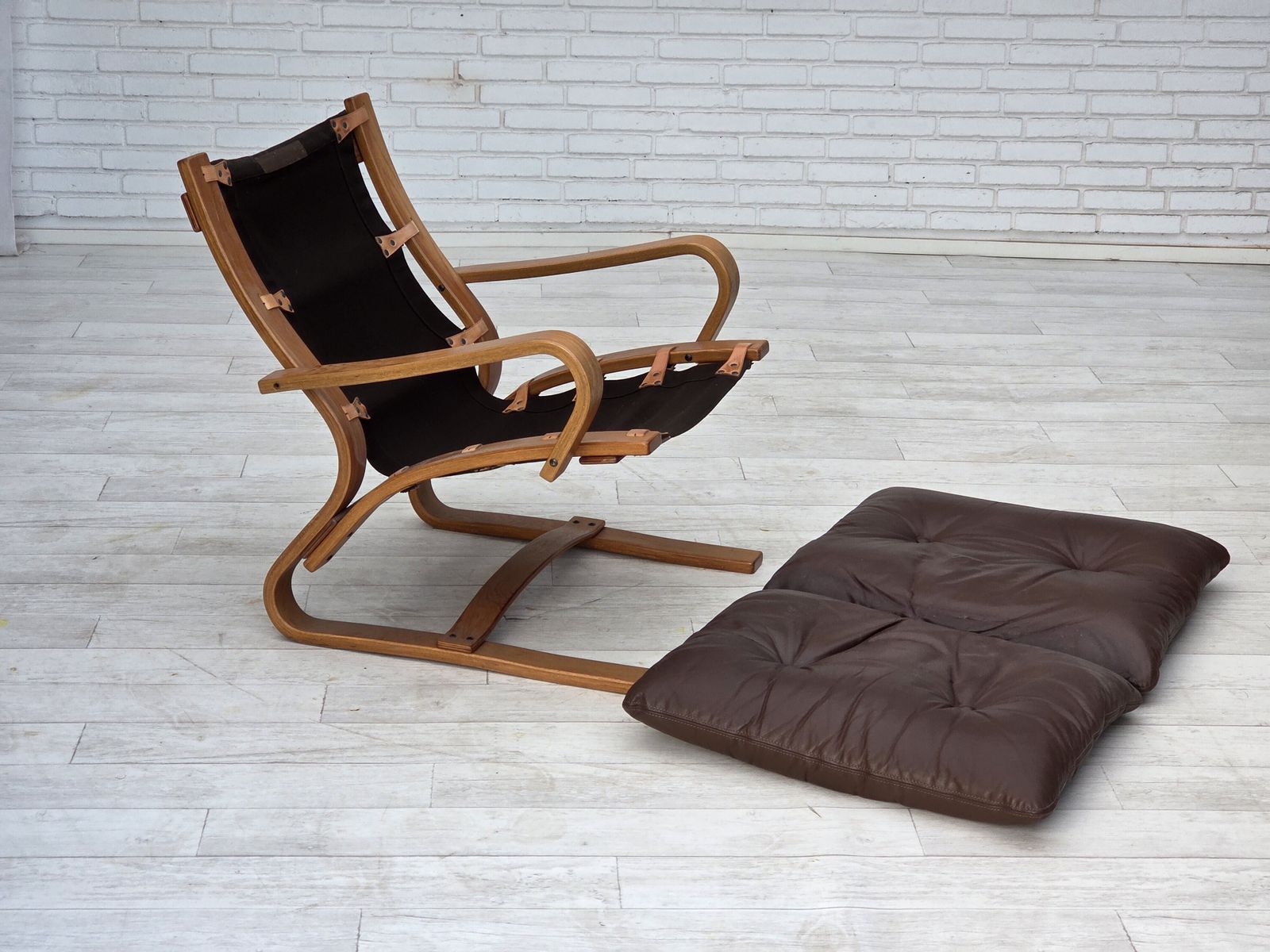 Jaren 1970, Deense Fauteuil Van Komfort, Meubeleer, Canvas, Gebogen Hout. photo vinterior