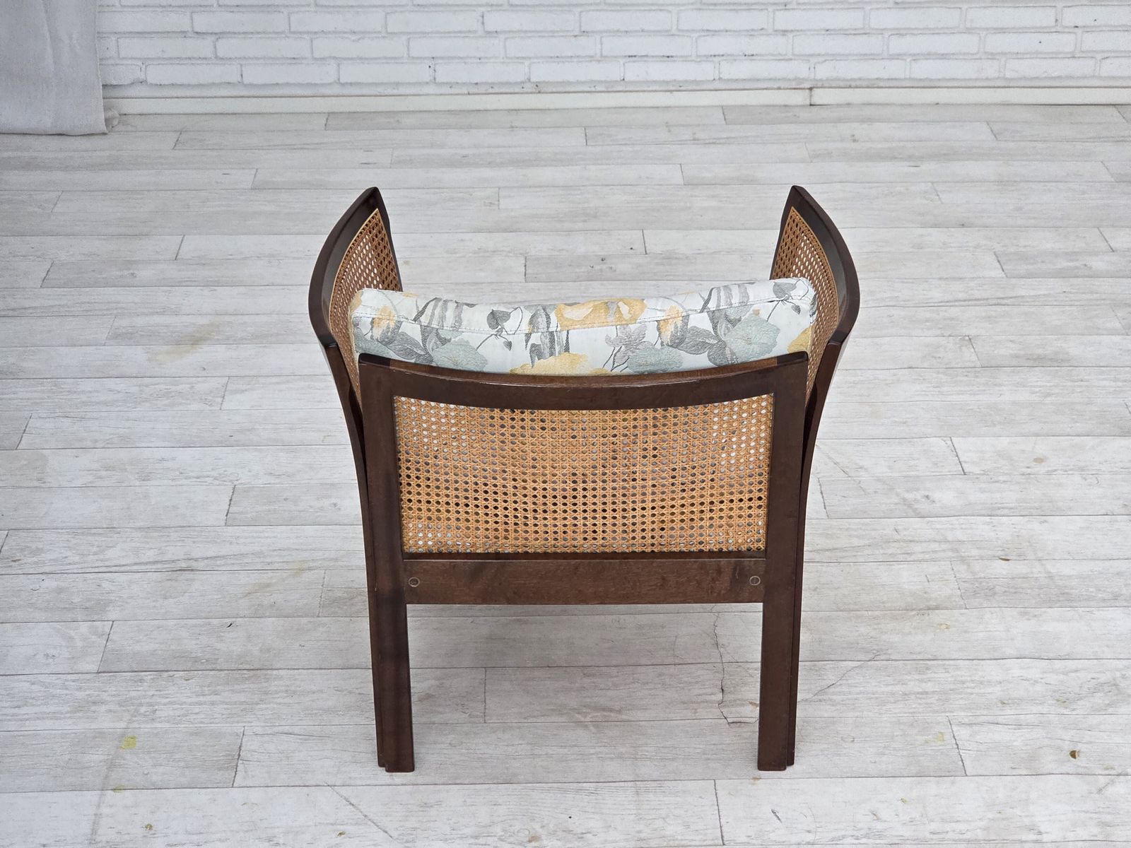 photo buy 1970s, Danish Design By Illum Wikkelsø, Armchair Model "Plexus", Teak Wood, Furniture Mesh.
