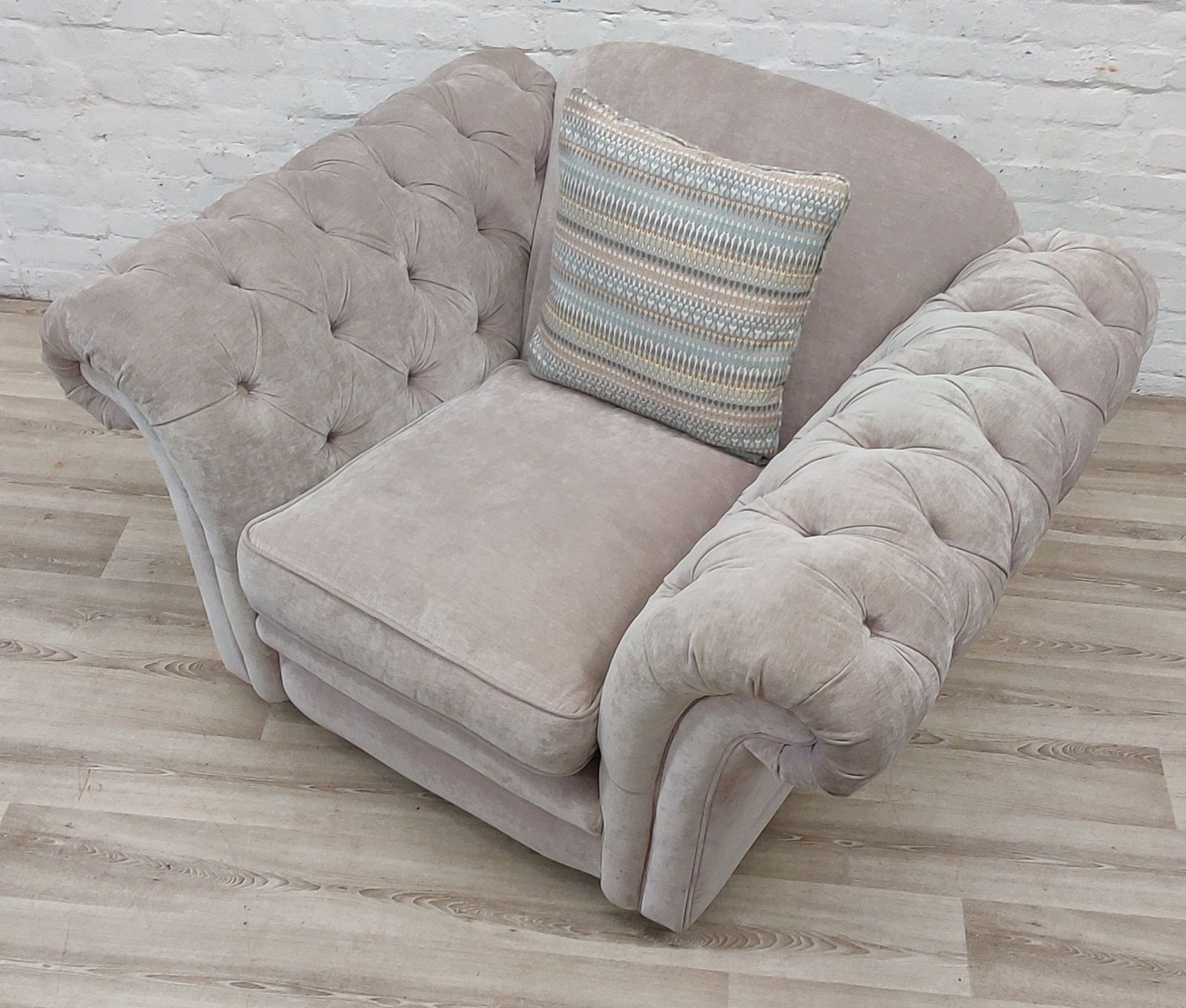 Dfs Country Living Loch Leven Armchair Light Grey Plush photo Furniture