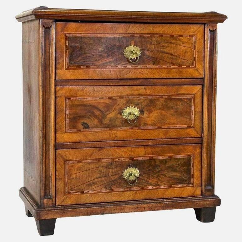 19th Century Biedermeier Chest Of Drawers With Micro Inlays, Walnut, At Ca. 1850 photo 3220.0