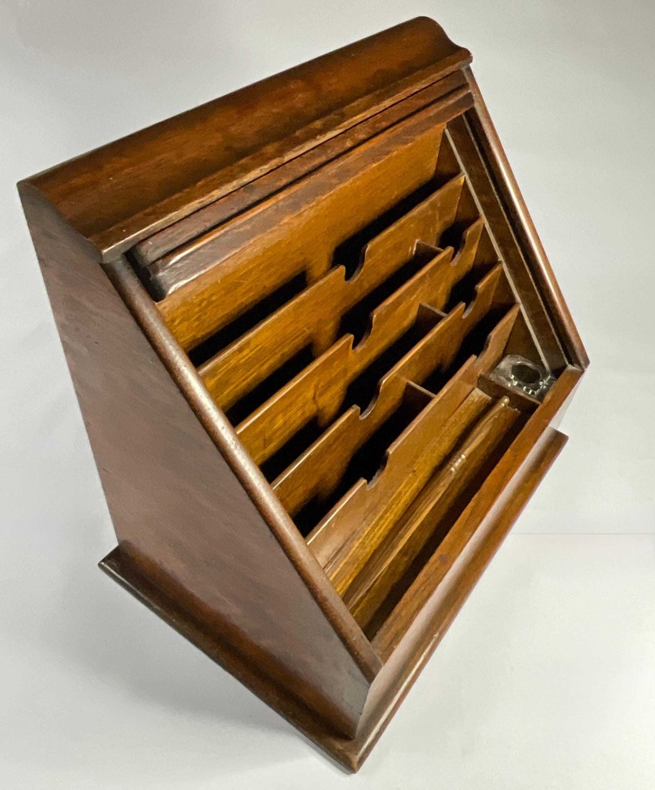 photo vinterior Antique Edwardian Golden Oak Tambour Stationery Cabinet – C. 1900