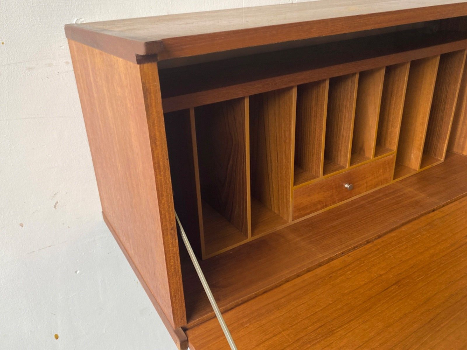 Mid Century Modern Wall Mounted Desk Unit By Beaver & Tapley photo vintage