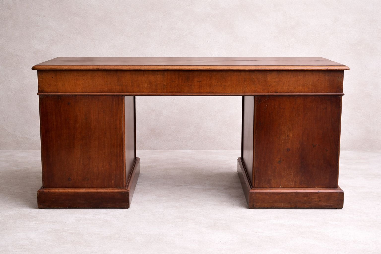 Late Victorian Mahogany Pedestal Desk With Original Leather Top photo furniture