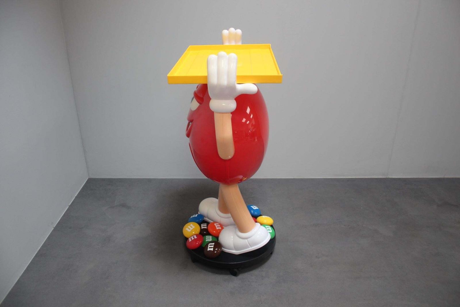 Very Rare Plastic Stand Of The M&M's Candy Company Mascot, 1990s. photo vintage