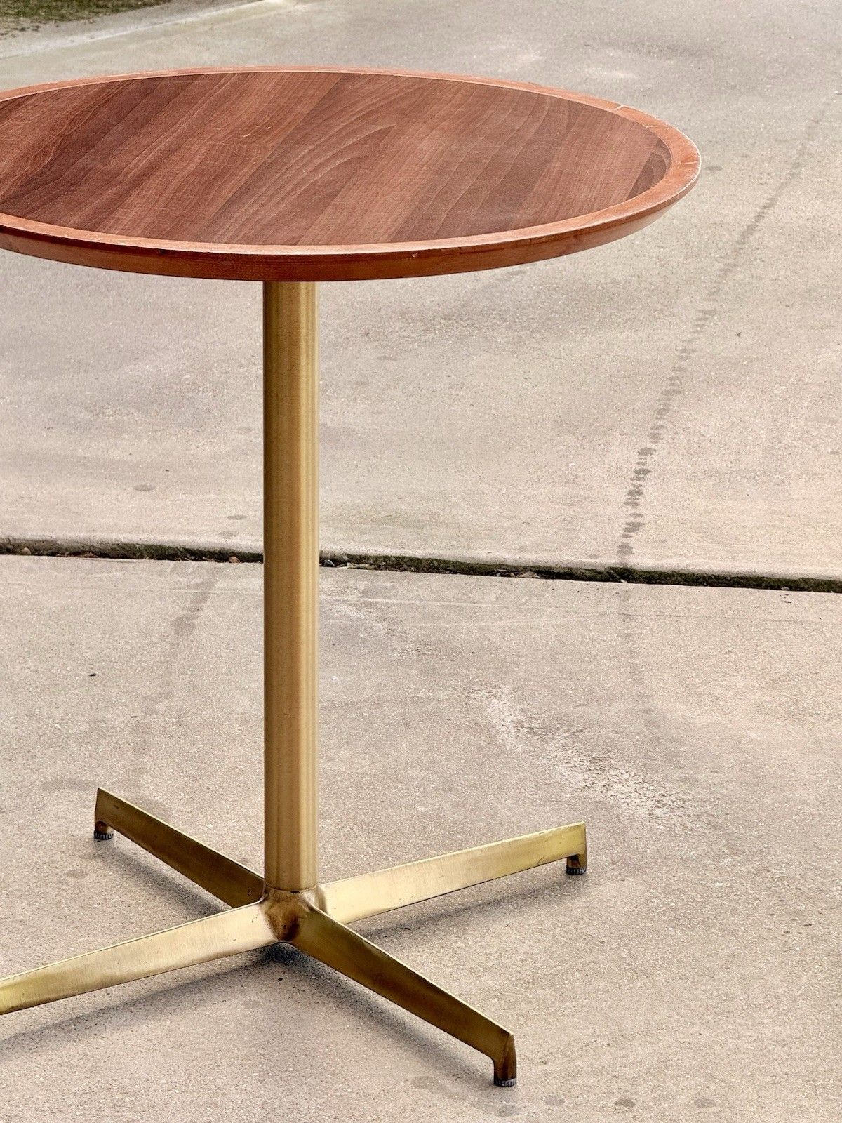 Pedrali Italy Modern Side Table Mahogany Finish & Antique Brass 4 Star Base photo vinterior