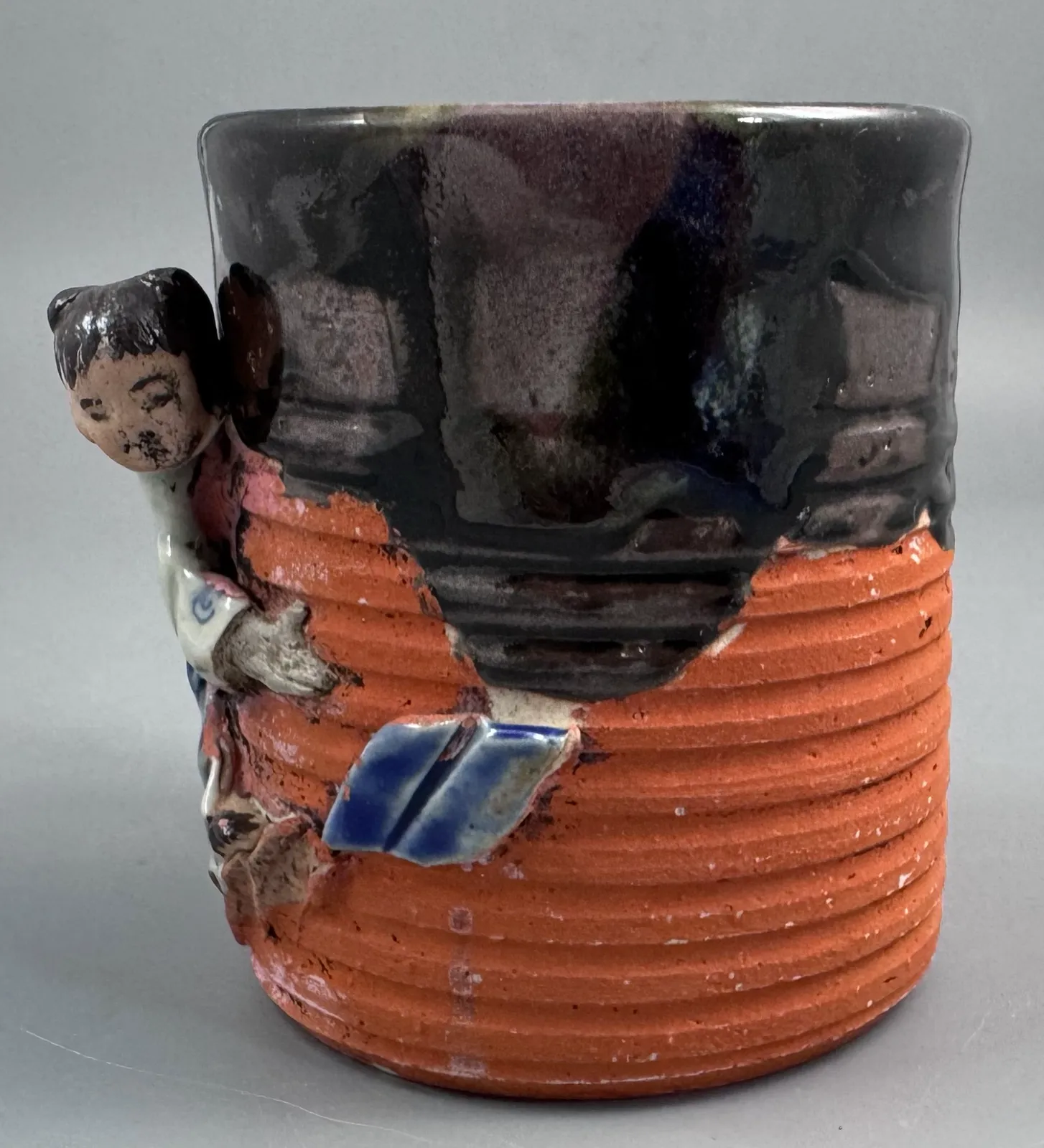 Japanese Sumida Gawa Mug With Applied Karako Figure, Signed Kōko — Meiji / Early Taishō Period photo for sale