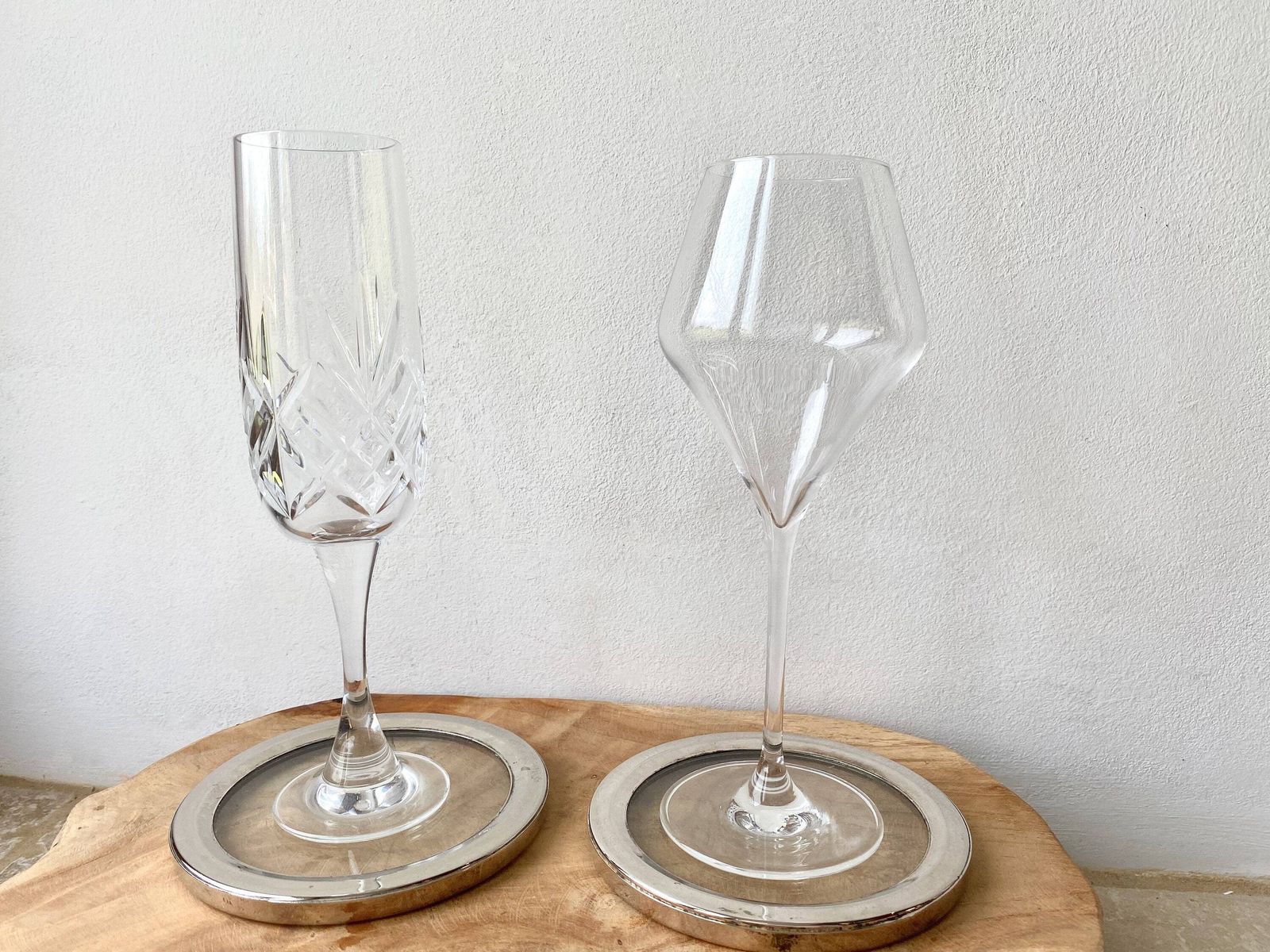 Dessous-de-bouteille et dessous-de-verre vintage en verre, France, paire photo for sale