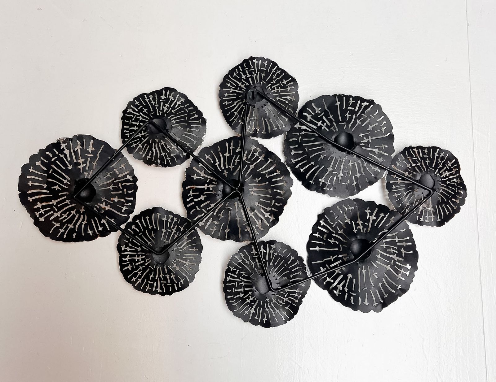 photo for sale Xl Metal Flower Sculpture For The Wall – 72 Cm