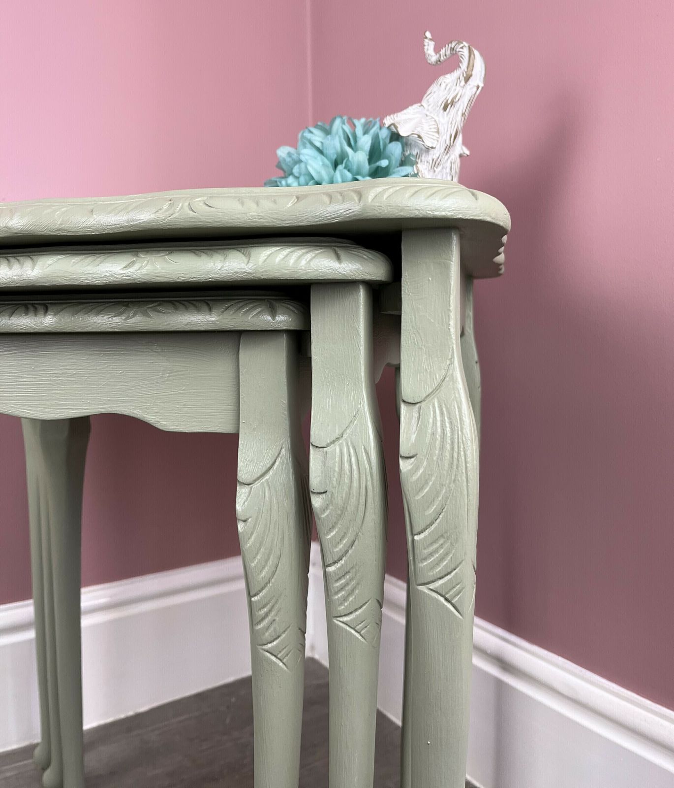 Nest Of Tables With Queen Anne Legs photo Furniture