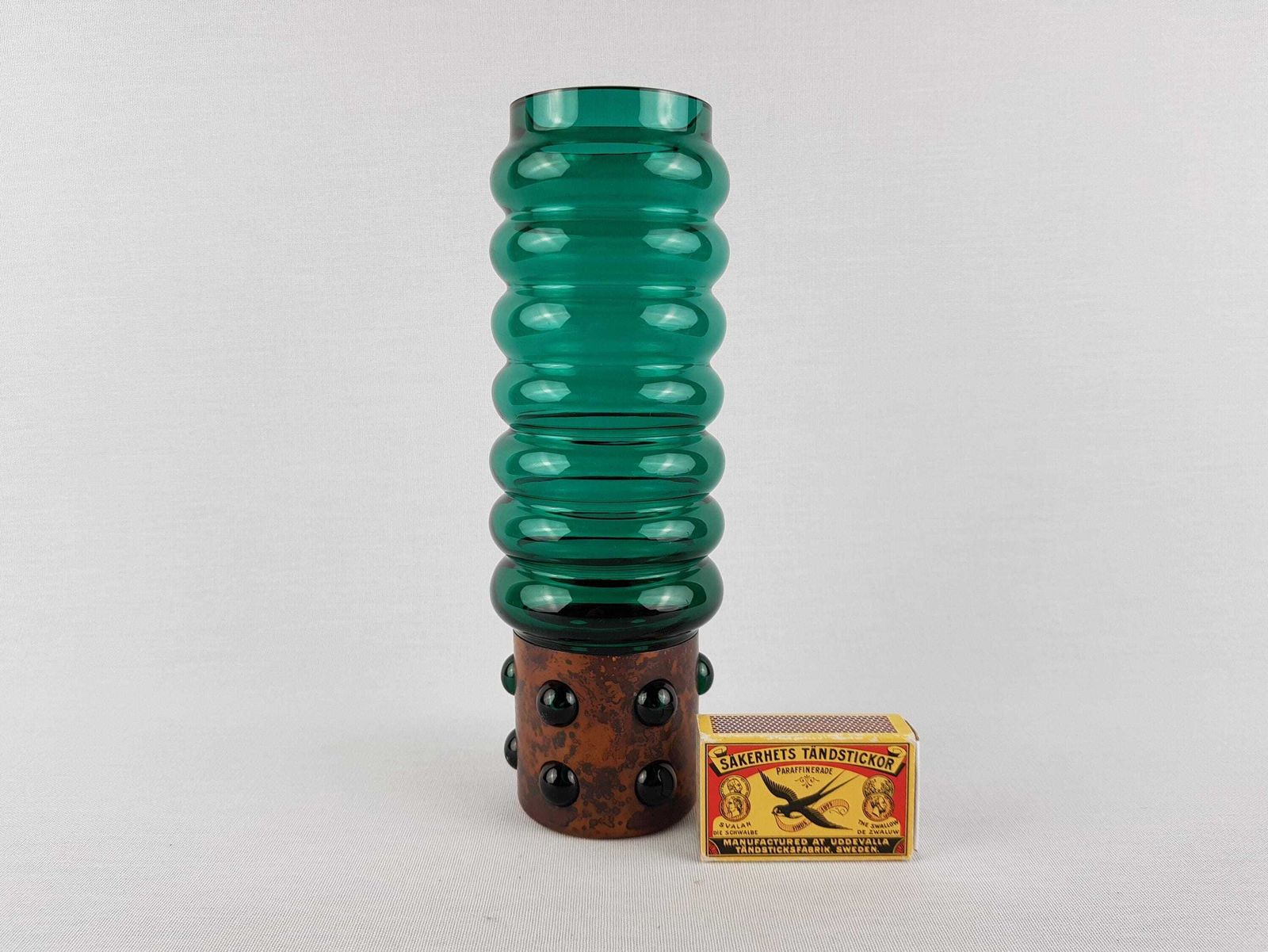 Vintage Raak Glass Amsterdam Green Vase With Copper Base By Nanny Still 1967 photo furniture