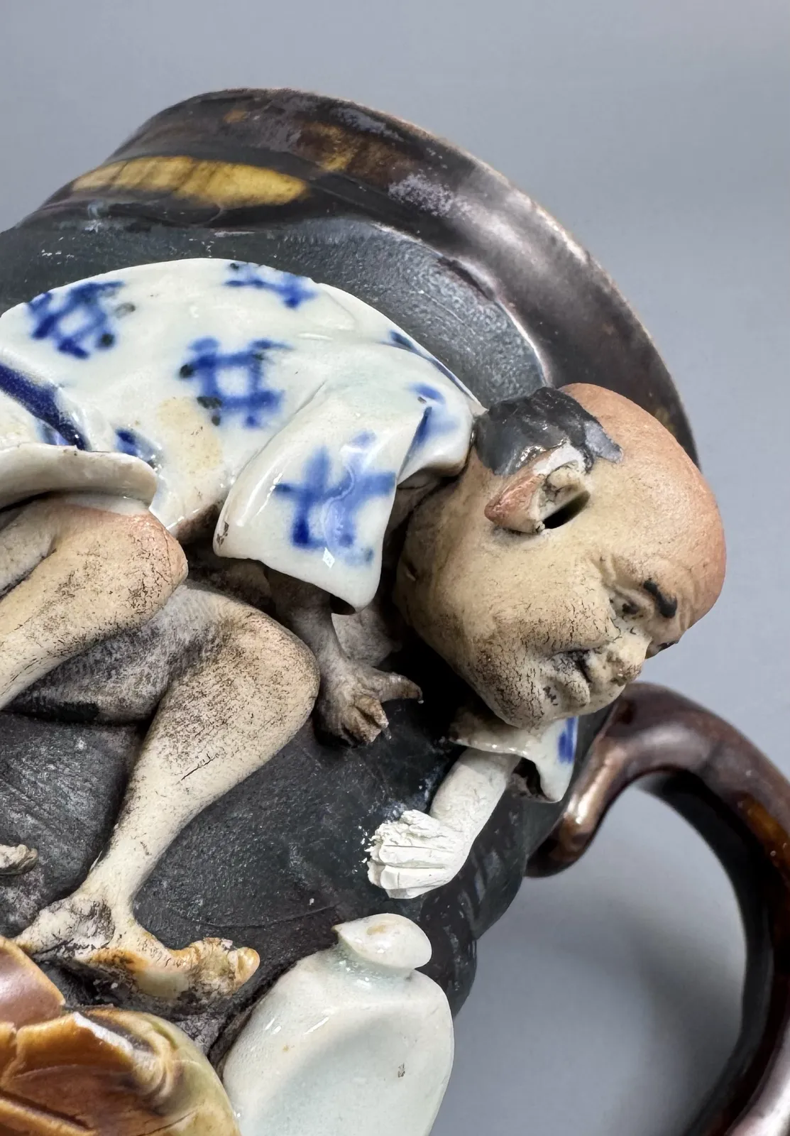 180.0 Large Sumida Gawa Mug With Applied Sennin Figure, Signed Ryōsai — Inoue Ryōsai Workshop, Meiji / Taishō Period photo