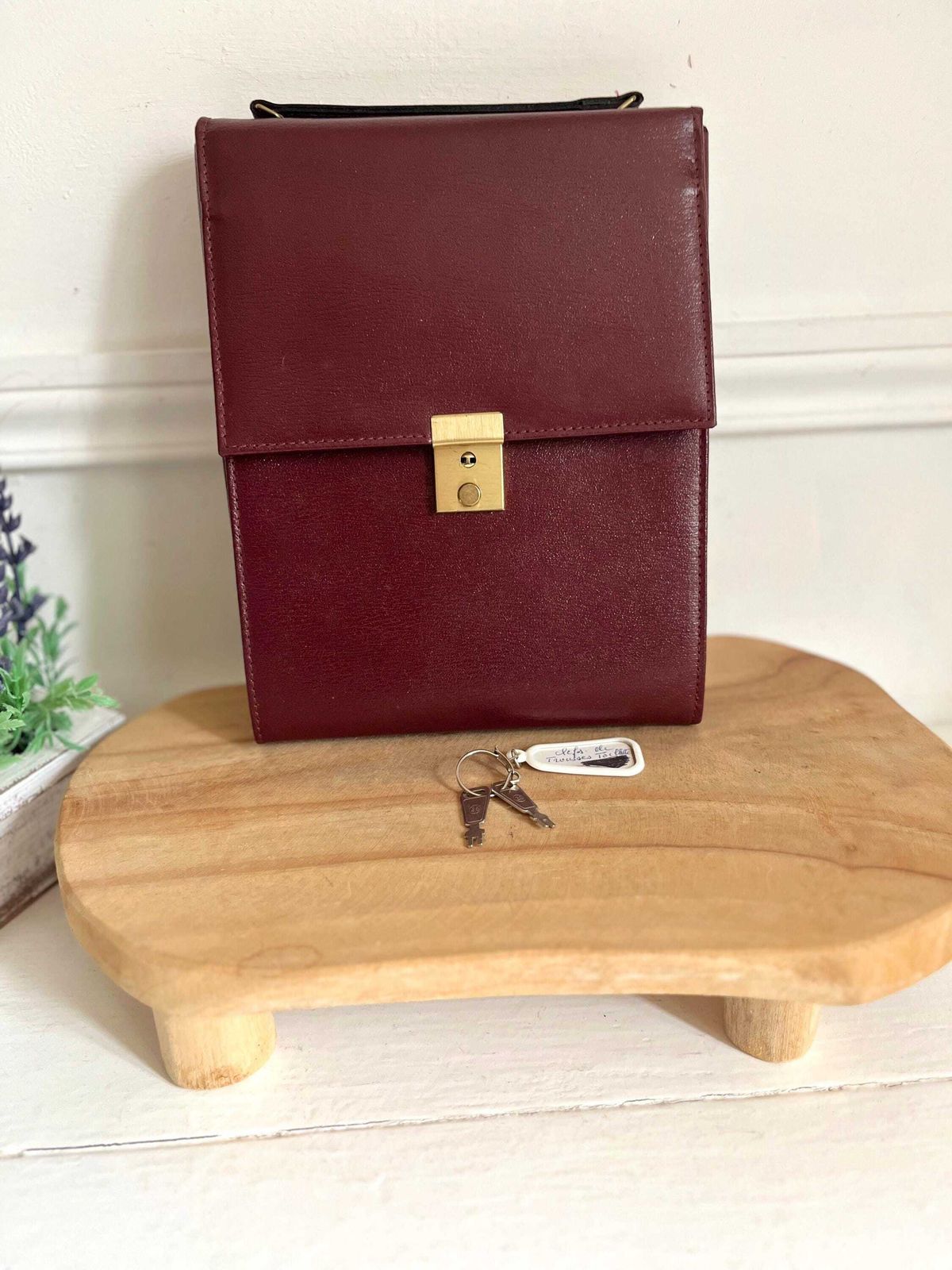 Vintage Men's Travel Kit, Men's Toiletry Bag photo furniture