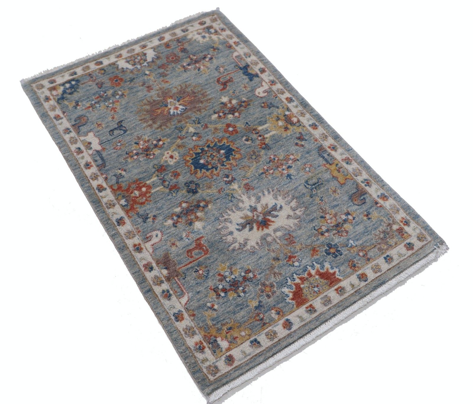 Tapis turc contemporain 2'5" x 3'11", 100 % laine, motifs floraux Oushak photo furniture