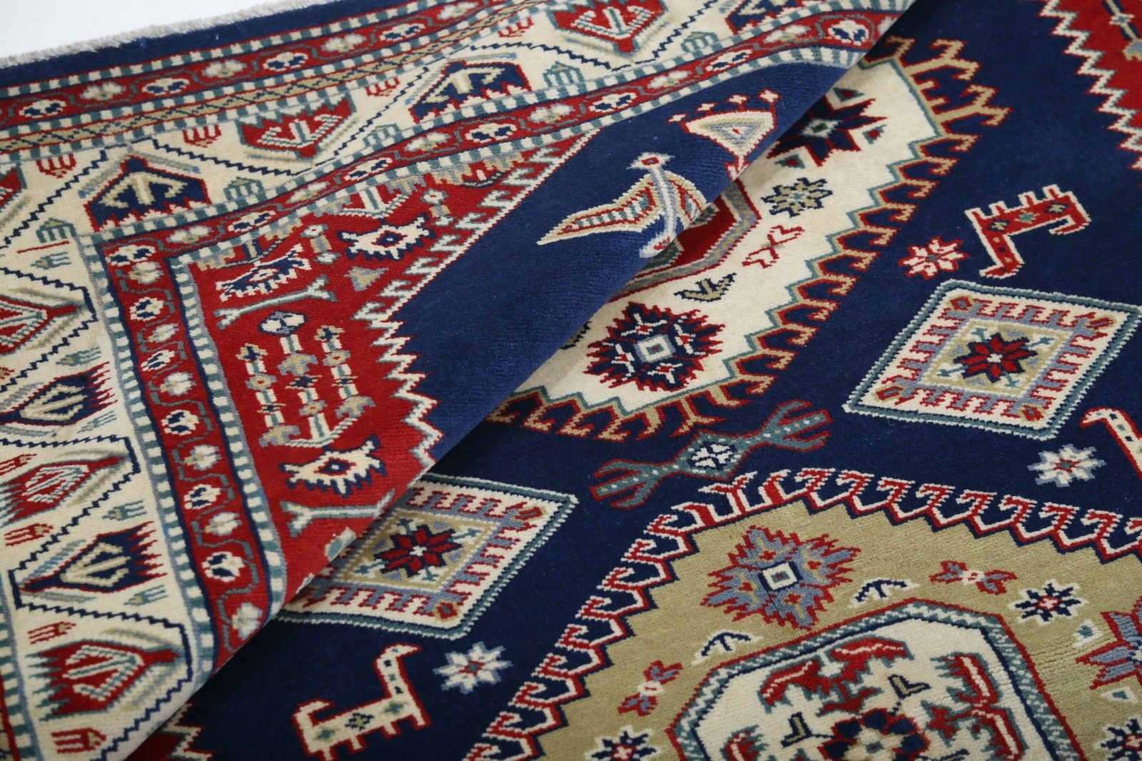 Tapis d'appoint turc noué à la main, 133 x 178 cm. Revêtement de sol en laine photo vinterior