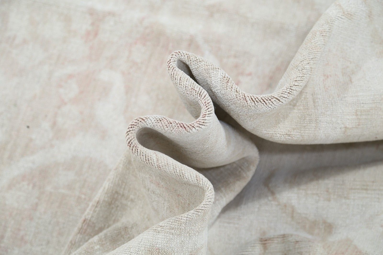 Tapis en laine noué à la main, beige et rose poudré, 10 x 13,4 pi - motif géométrique turc photo 7816.0