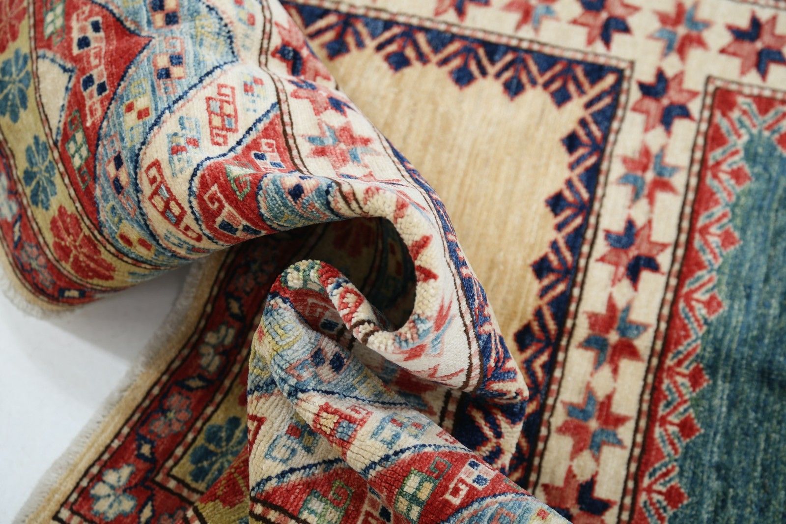 Tapis en laine fait main, rouge, bleu clair et ivoire, à motifs géométriques, 4,8 x 6,5 ft photo vinterior