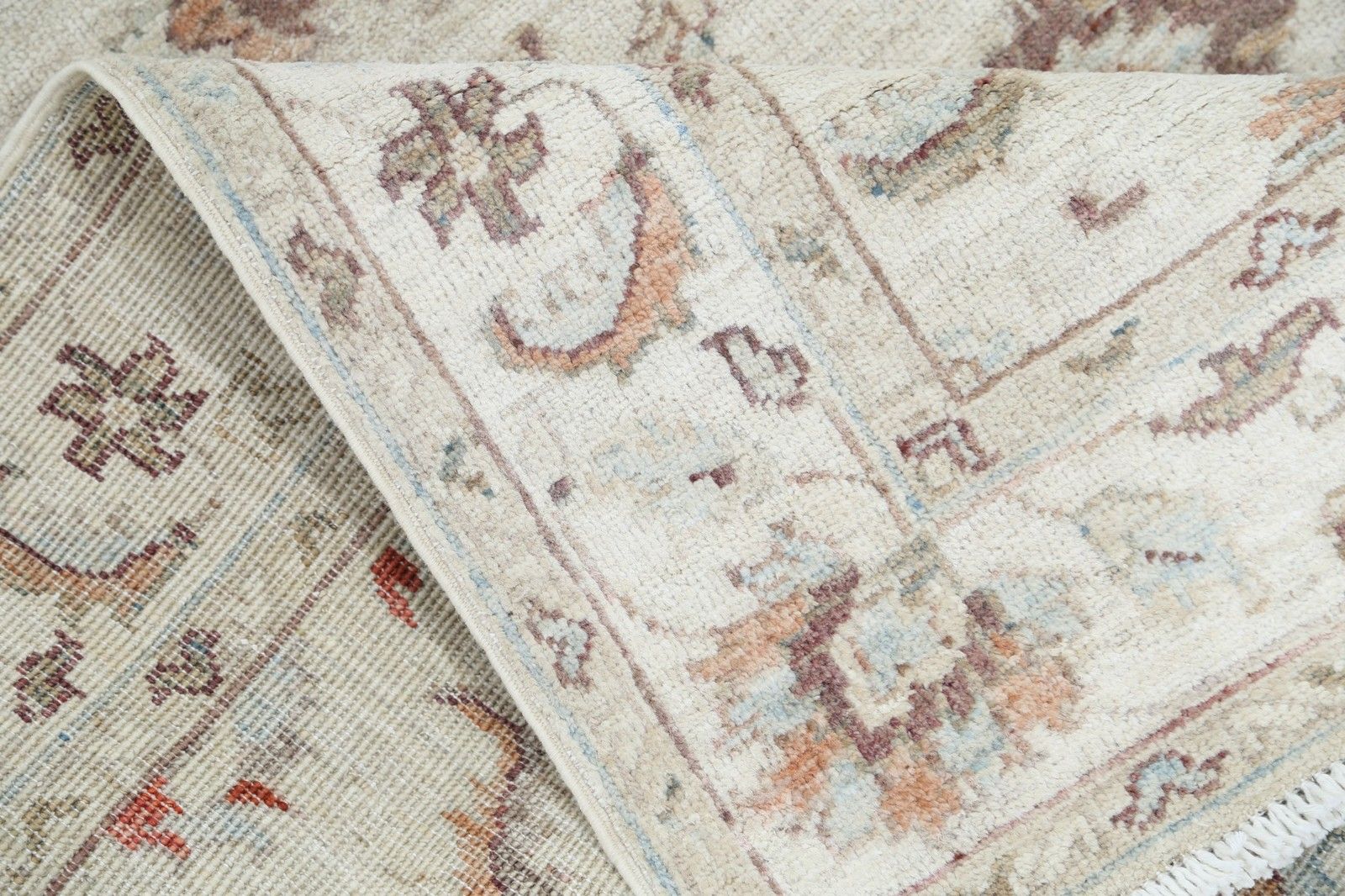 Tapis Oushak beige noué à la main, motif floral sur l'ensemble du tapis, 1 x 1,46 m. 100 % laine photo 772.0