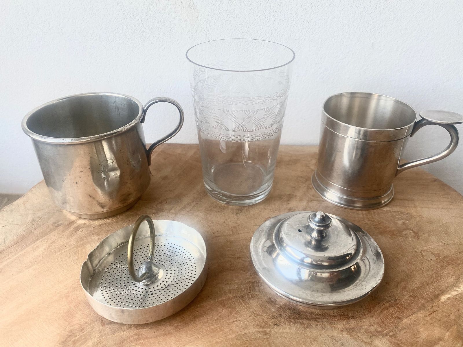 Cafetière d'époque en verre et métal argenté photo for sale