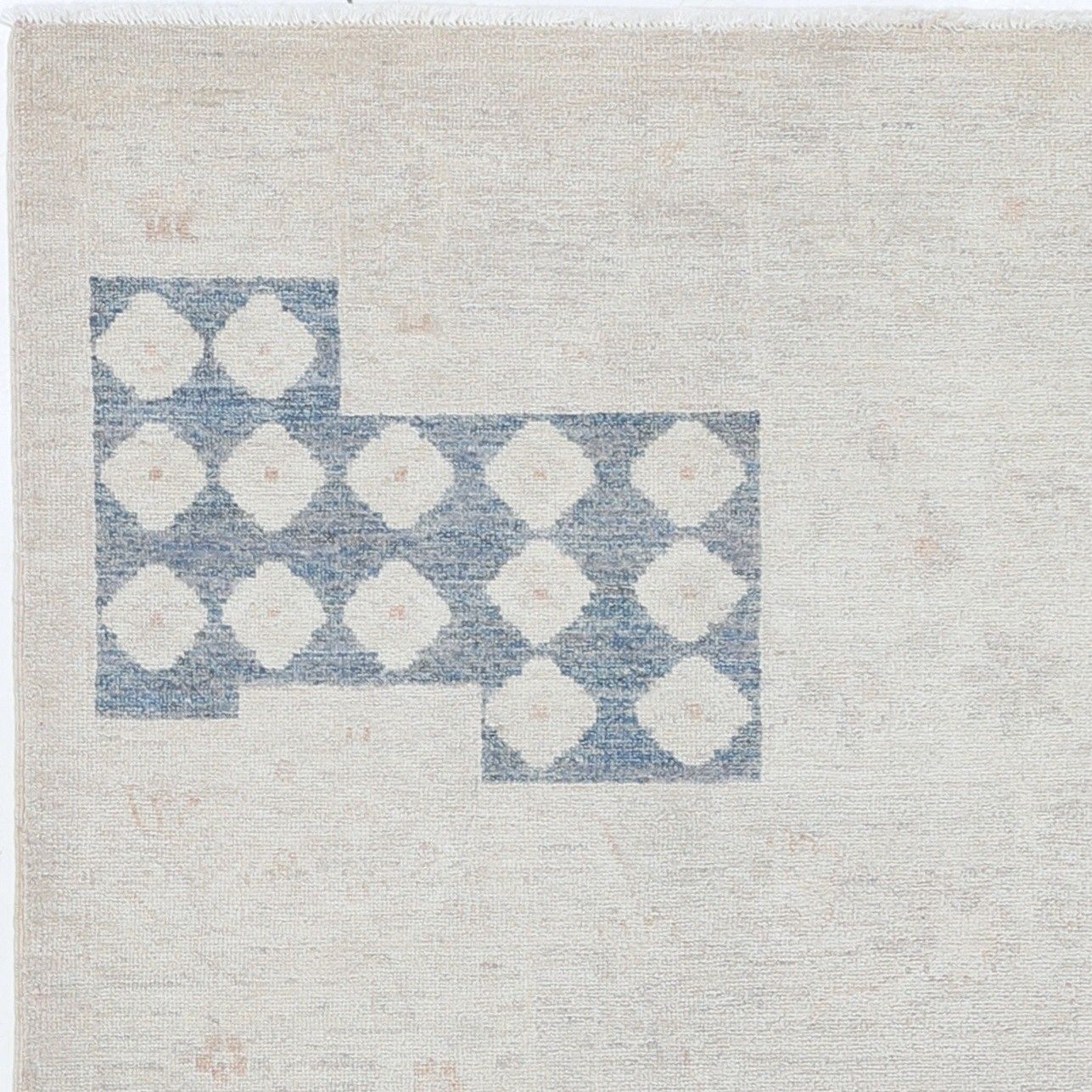3,5 x 5,2 ft Handgeknoopt Wollen Vloerkleed in Ivoor, Blauw en Roze met Geometrisch Dessin photo vinterior