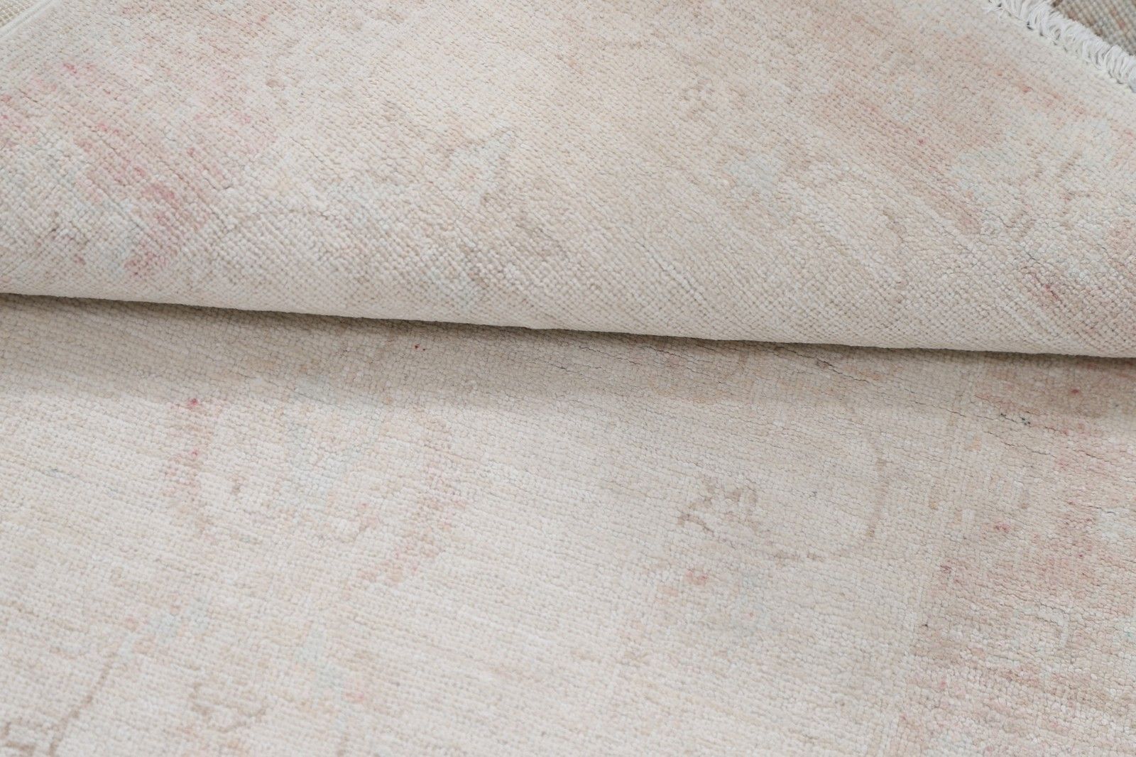 2.6x3.8 Ft Traditional Beige Oushak Rug. Hand Knotted Accent Rug For Home Decor photo Textiles