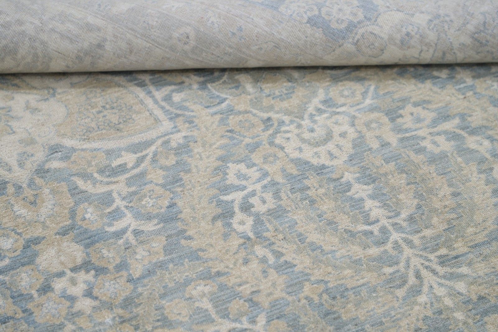 Tapis noué à la main bleu clair et ivoire, 8,6 x 12,3 ft. Tapis à motif floral traditionnel photo 8206.0