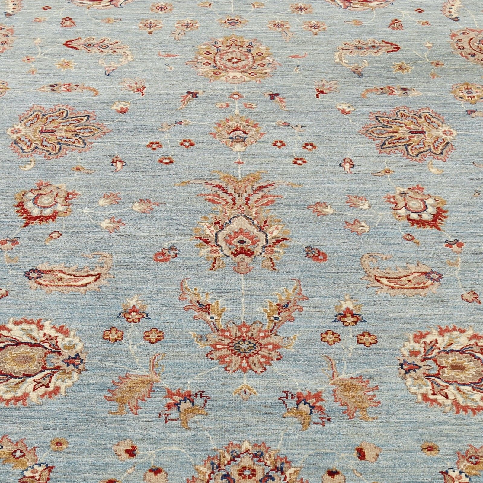 Tapis traditionnel noué à la main bleu clair et ivoire à motifs floraux, 170 x 235 cm photo vinterior