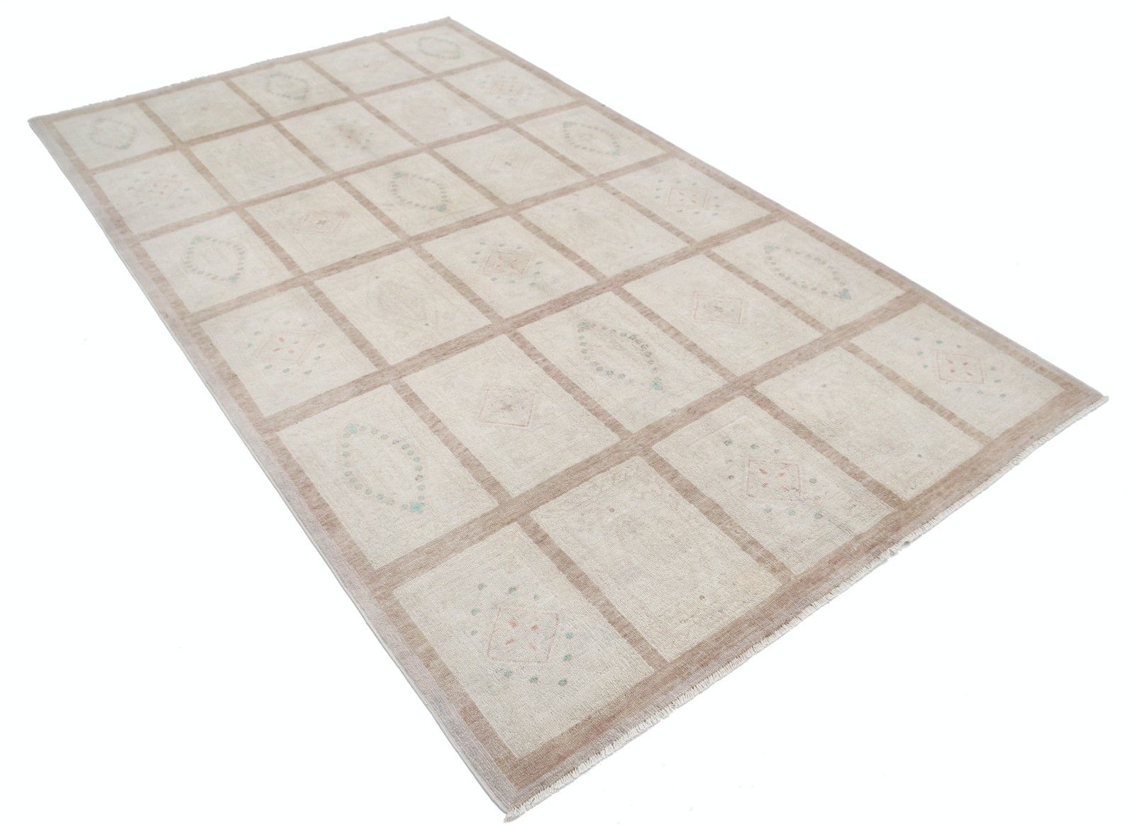 5.2x9 Ft Hand Knotted Area Rug For Living Room, Bedroom And Dining Room Decor photo furniture