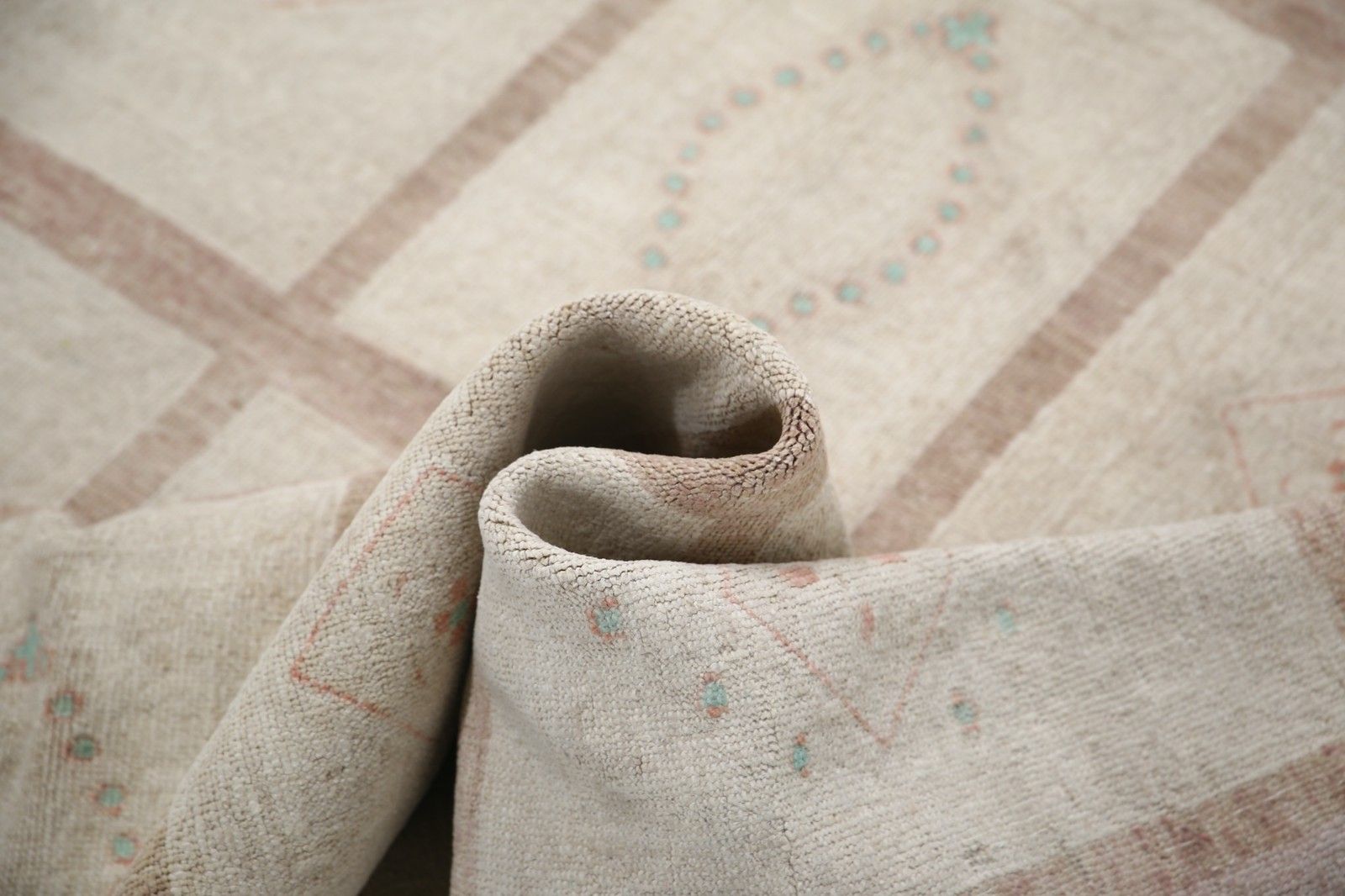 5.2x9 Ft Hand Knotted Area Rug For Living Room, Bedroom And Dining Room Decor photo vinterior