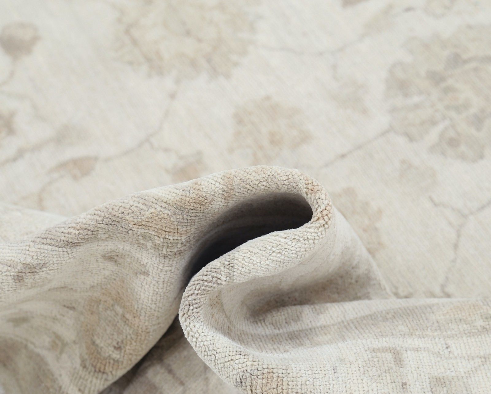 5.4x7.8 Ft Hand Knotted Beige Wool Oushak Area Rug With All Over Floral Design photo vinterior