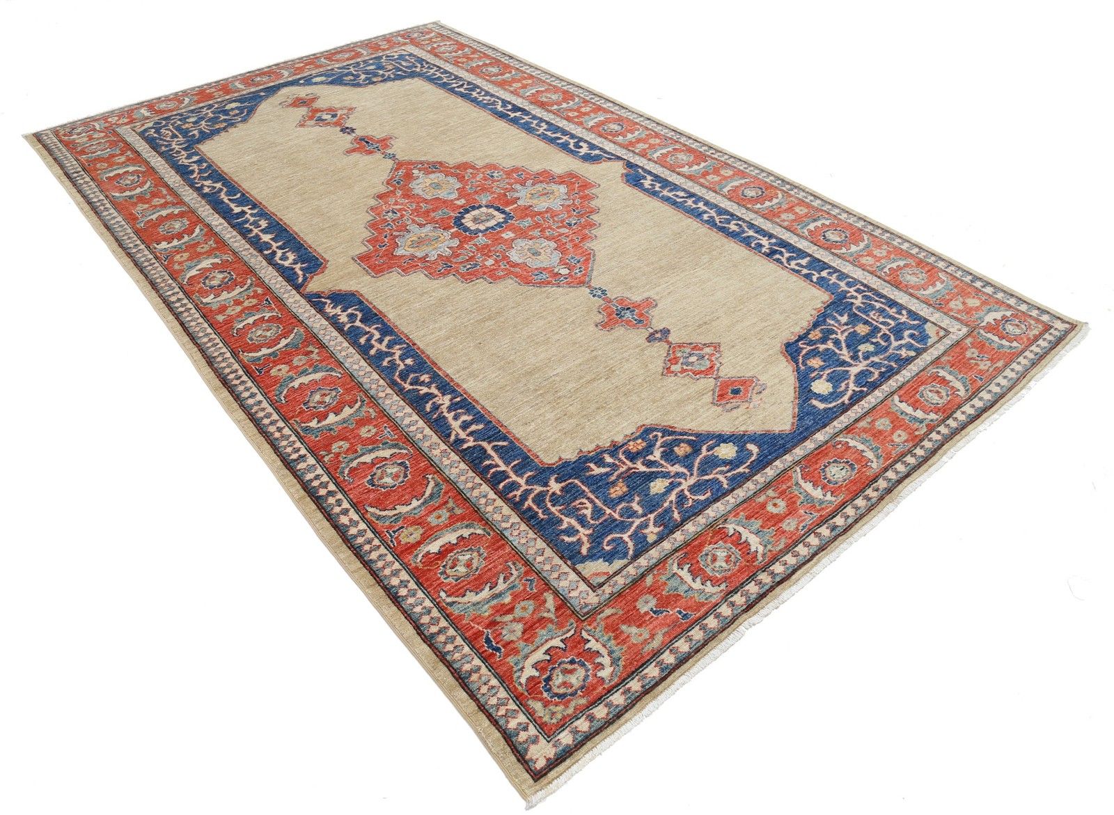 Handgeknoopt Turks wollen vloerkleed met medaillonmotief, 199 x 310 cm photo furniture