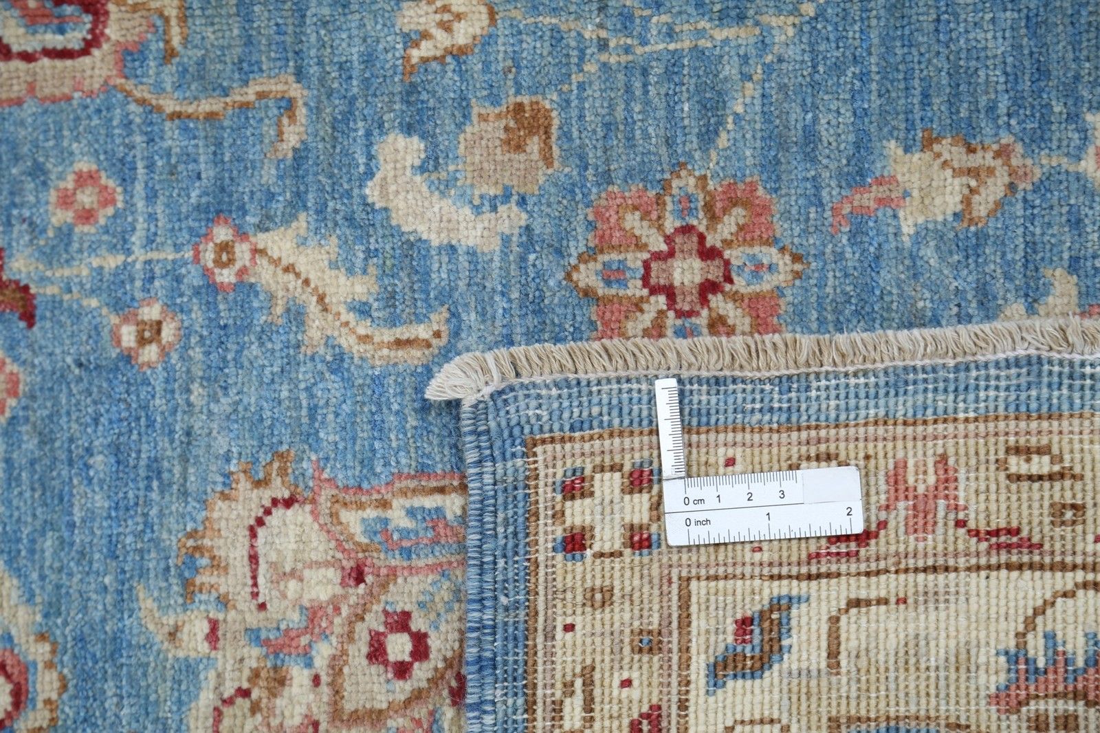 Tapis Oushak floral noué à la main, 150 x 209 cm, fond bleu et bordure beige. 100 % laine photo buy