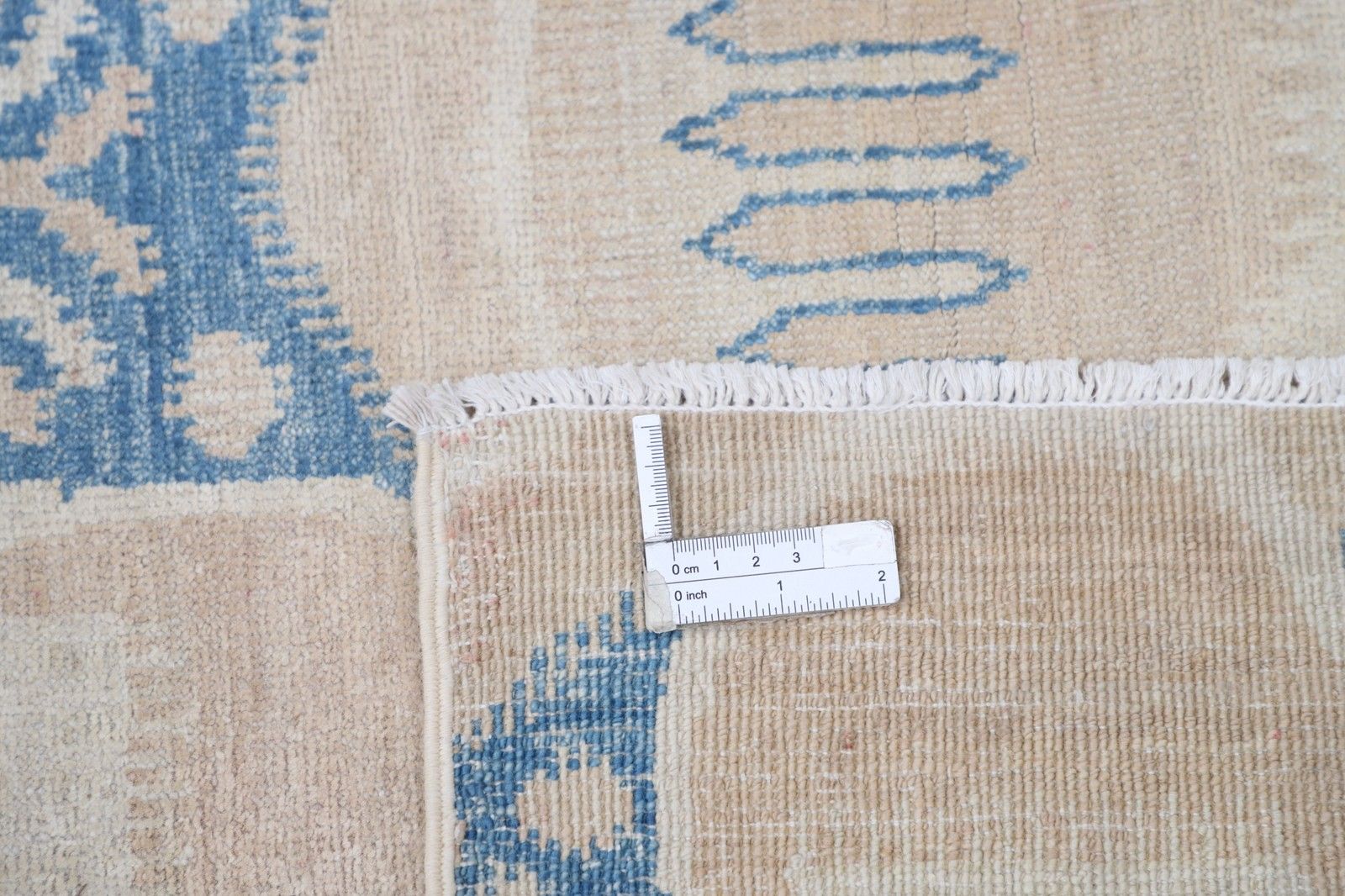 Tapis artisanal beige et bleu clair, 8 x 9,2 pi. Tapis à motif géométrique répété photo buy