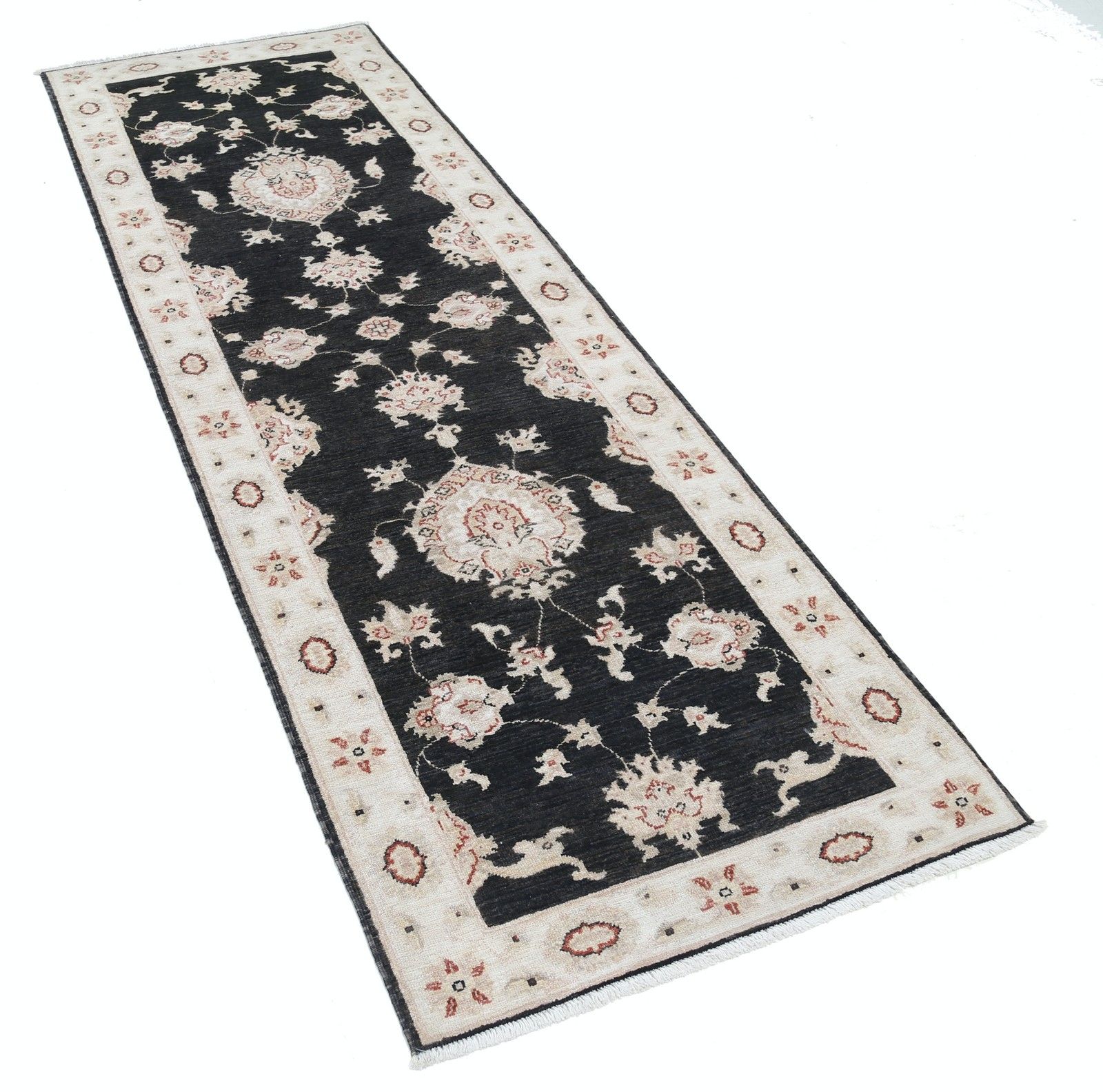 2,7 x 8,2 ft Handgeknoopt zwart-beige loperkleed. Bloemmotief gangkleed voor hal en gang photo furniture