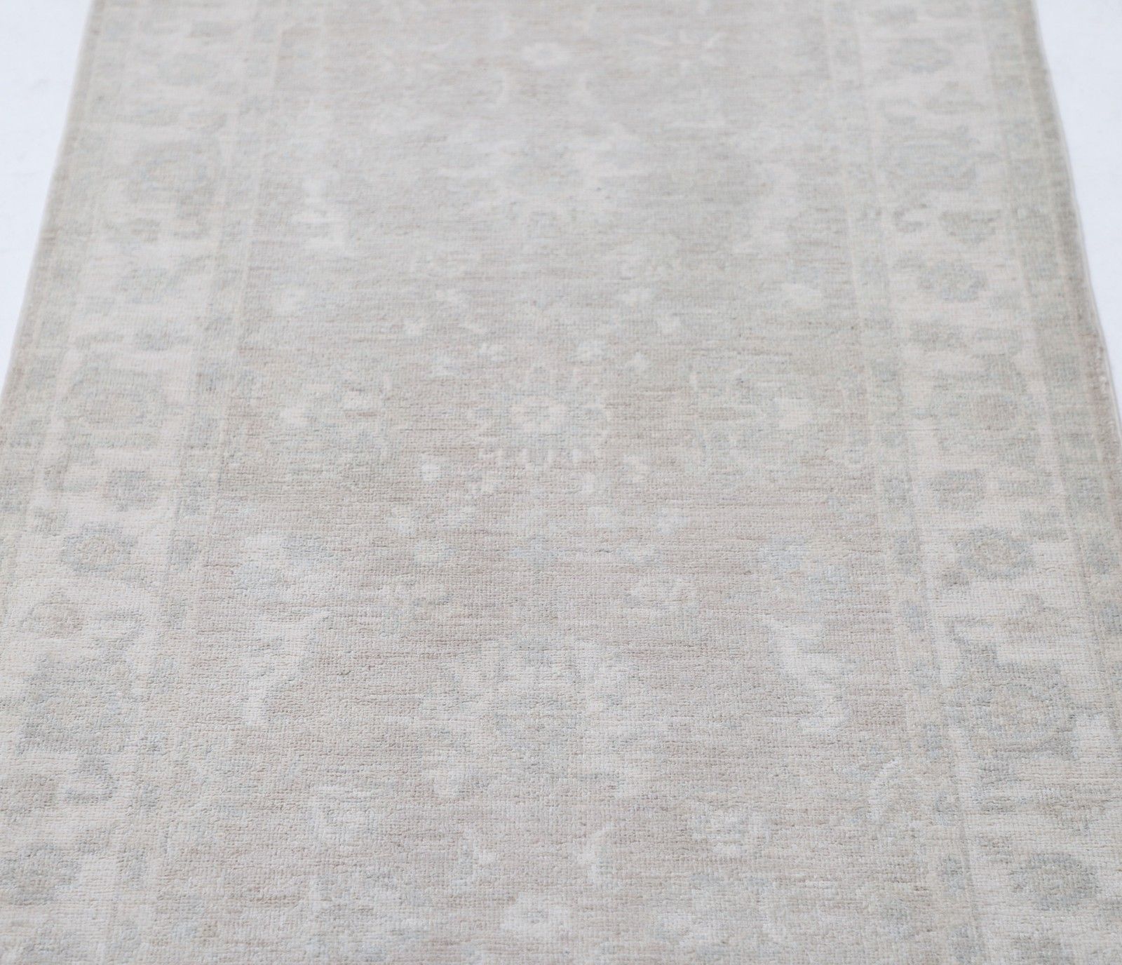 Loper 84 x 305 cm, beige, voor keuken, gang en hal. Handgemaakte traploper photo for sale