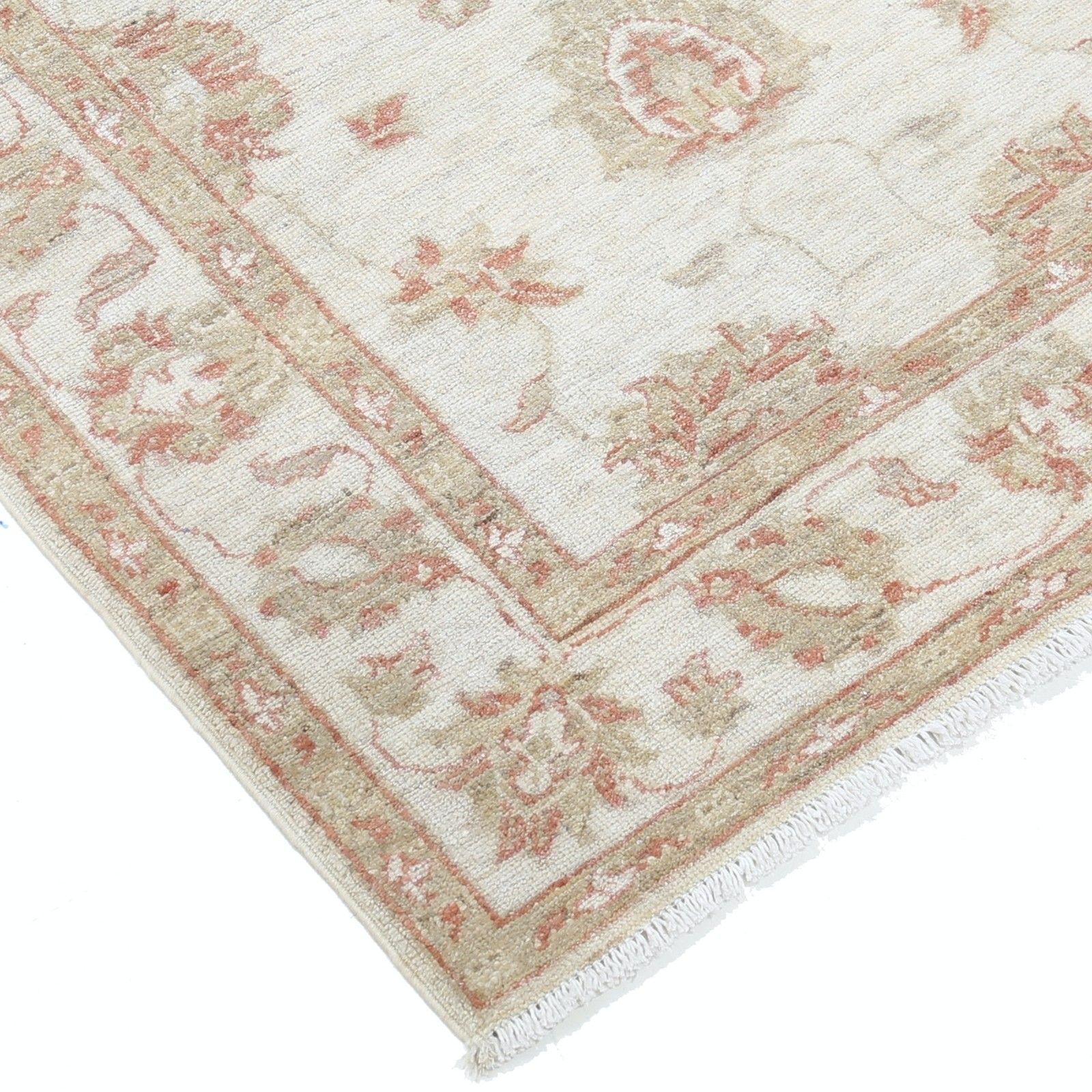 2,8 x 3,6 ft Handgeknoopt Turks beige vloerkleed met allover bloemmotief photo vinterior