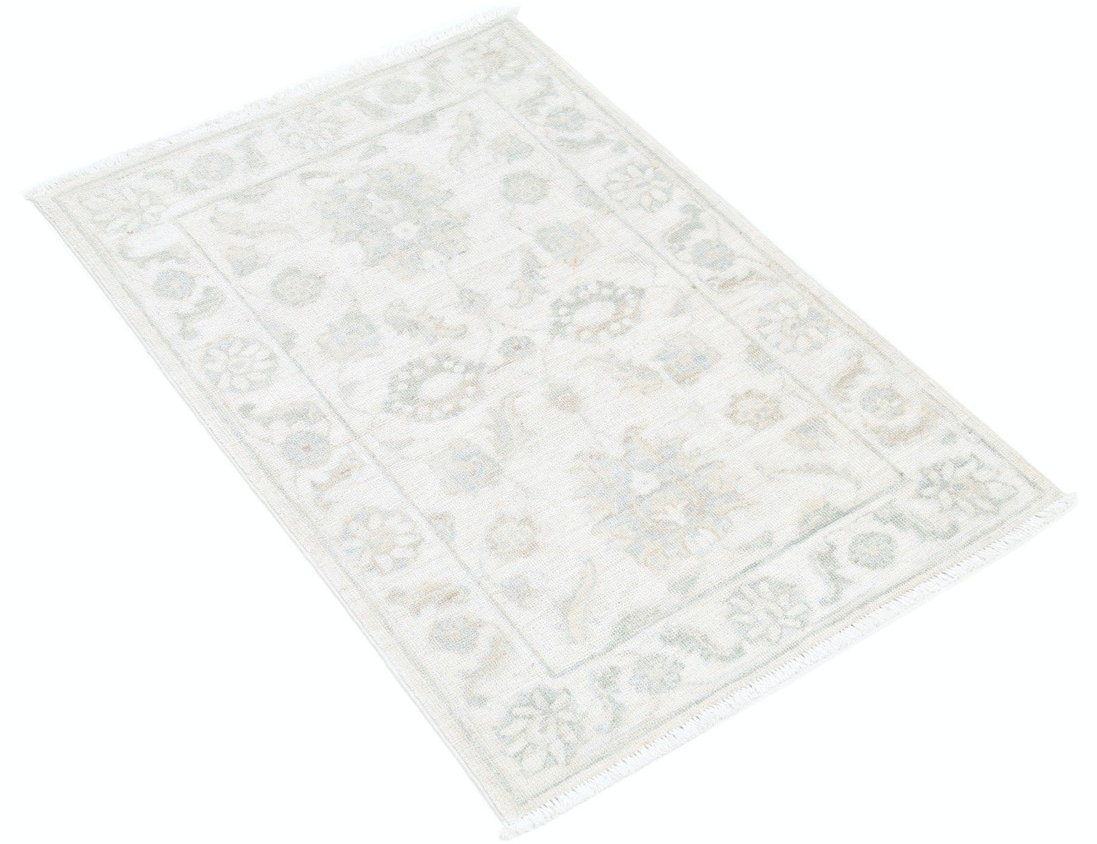 2,2x3 Ft Handgeknoopt Beige en Lichtblauw Accentkleed met Bloemmotief en Medaillon photo furniture