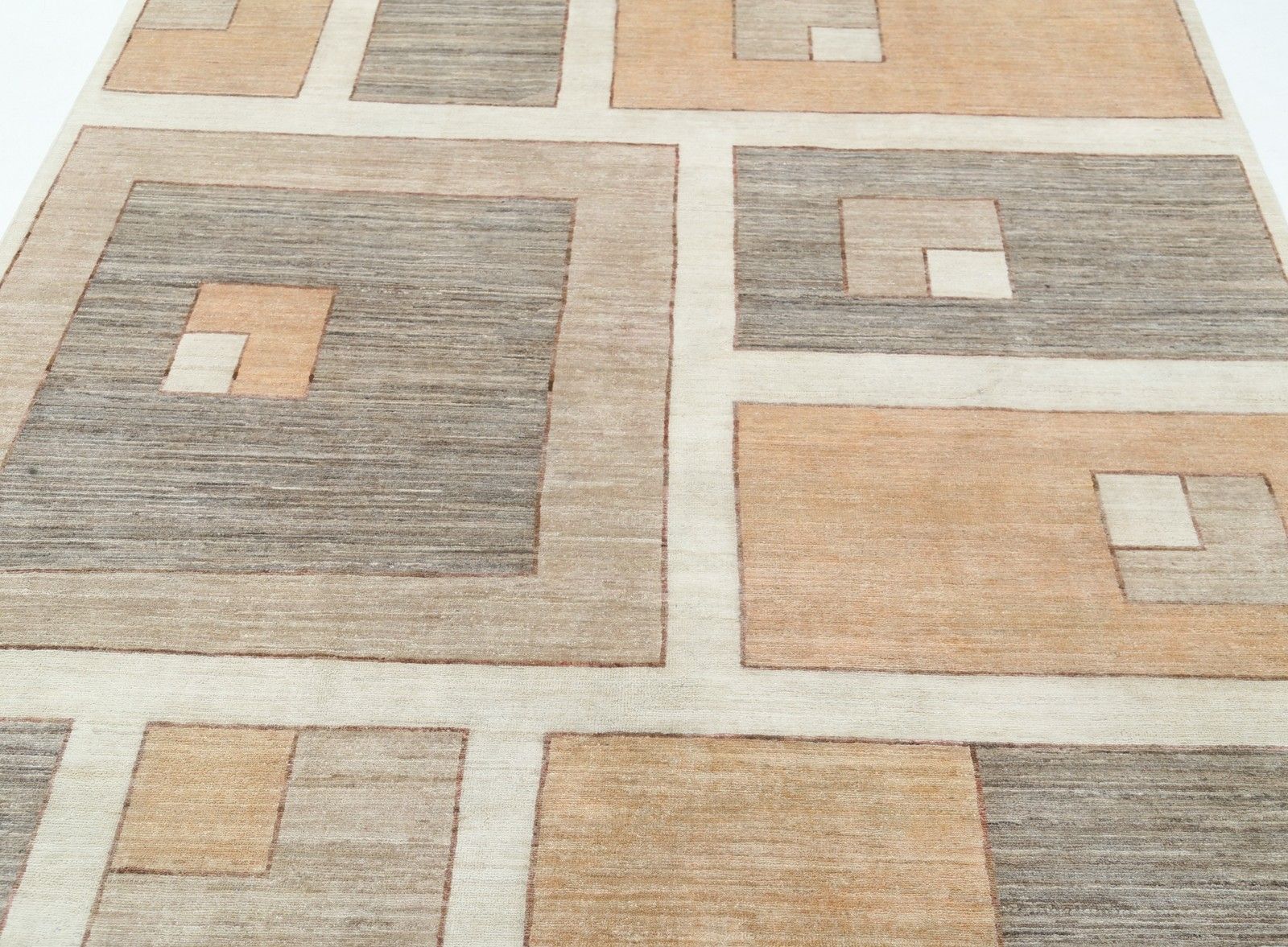 Tapis en laine noué à la main, beige et gris, motif géométrique abstrait - 1 x 1,35 m photo 576.0