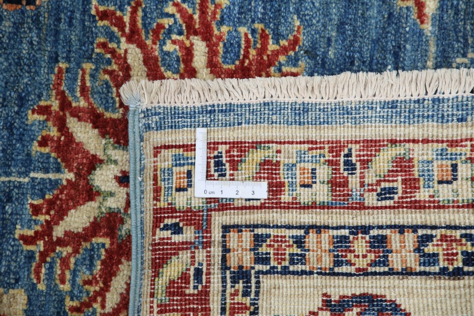 Tapis à motifs floraux noué à la main, champ bleu et bordure beige, 2,06 x 2,82 m photo vinterior